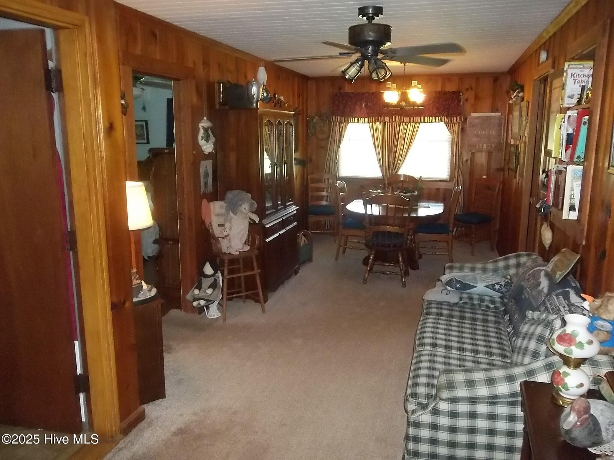 4271 Caratoke Highway, Barco, NC 27917
