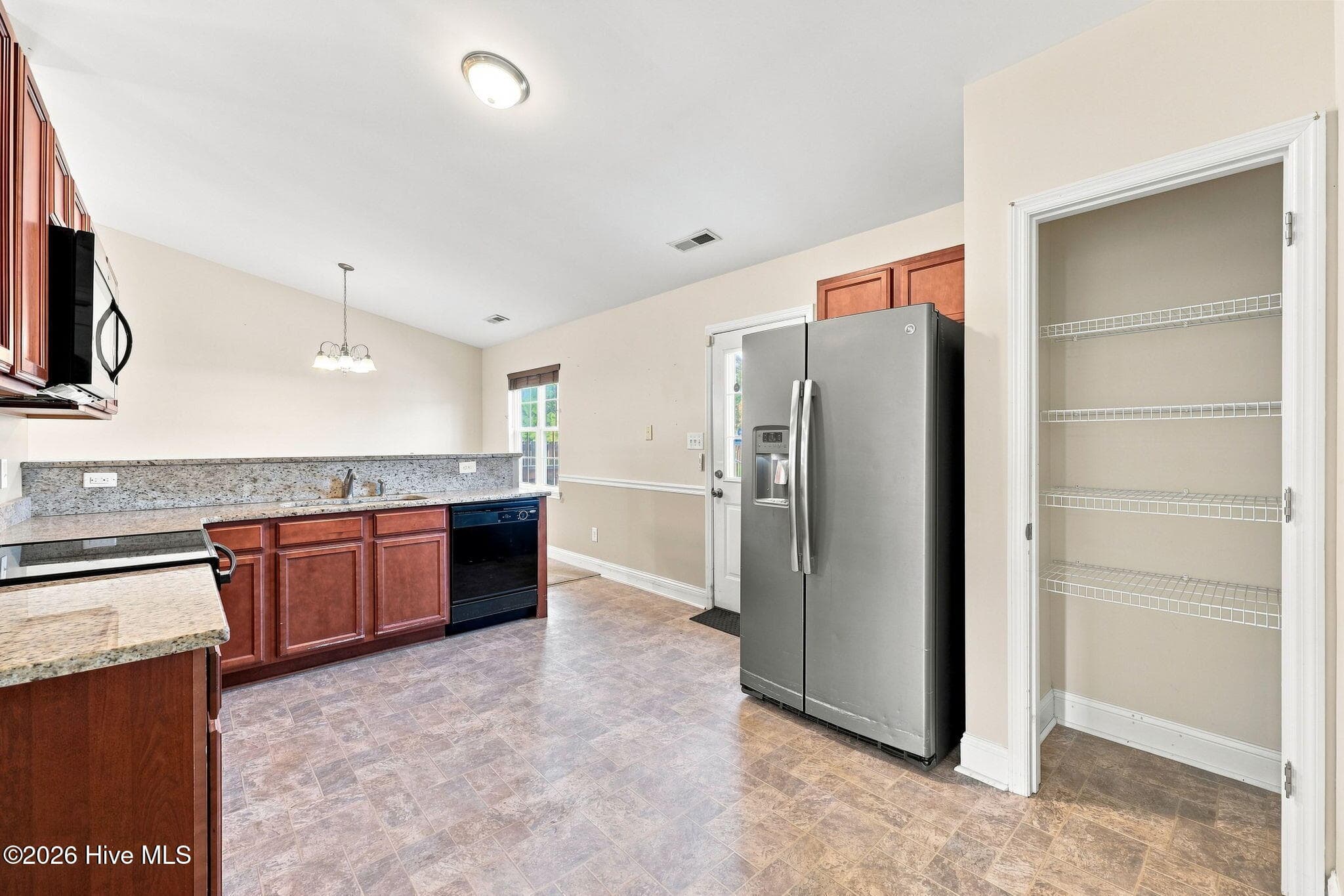Single Family Residence at 404 S Grazing Court, Sneads Ferry, NC 28460, photo 12 of 31