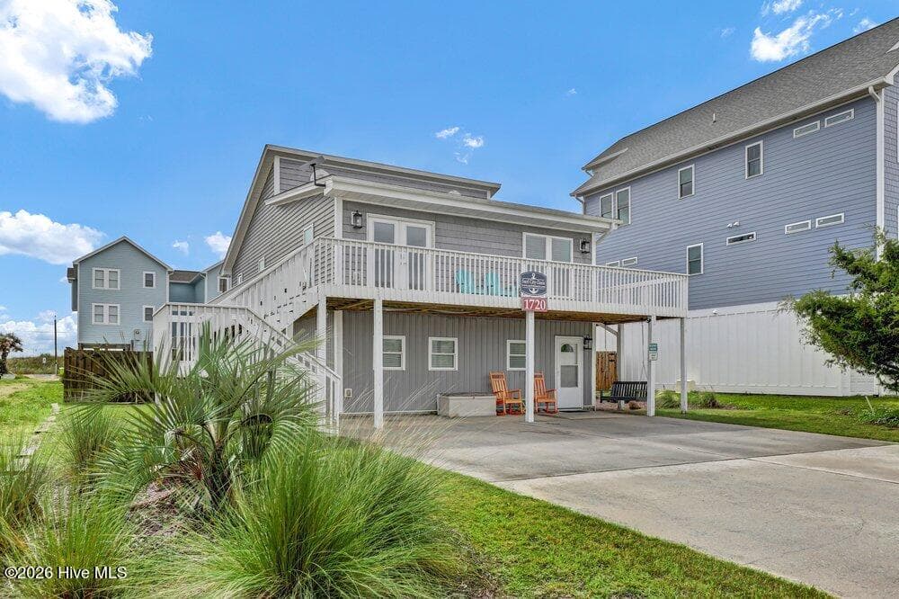 1720 N New River Drive, Surf City, NC 28445