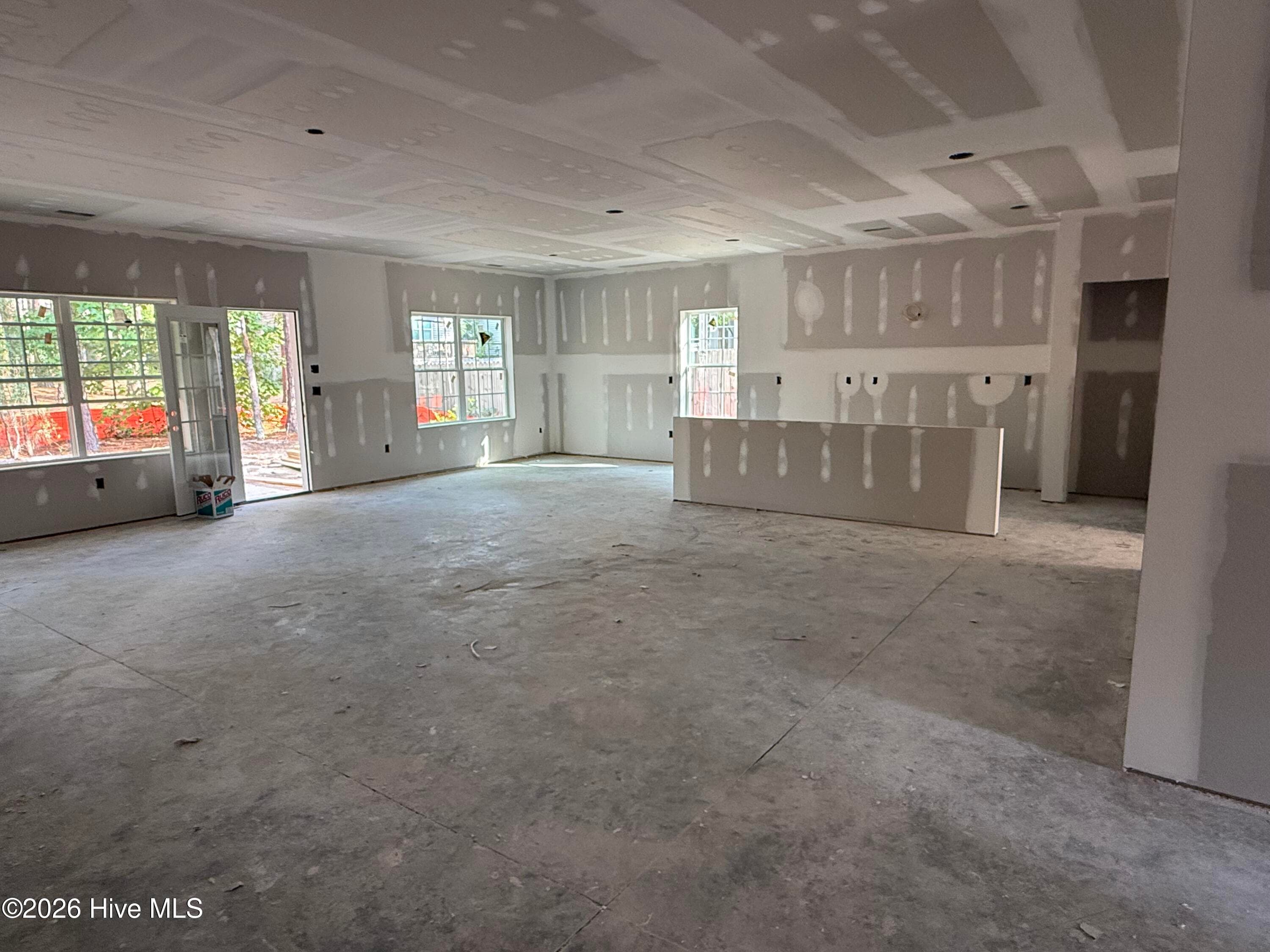 Single Family Residence at 170 Spring Lake Drive, Pinehurst, NC 28374, photo 2 of 3