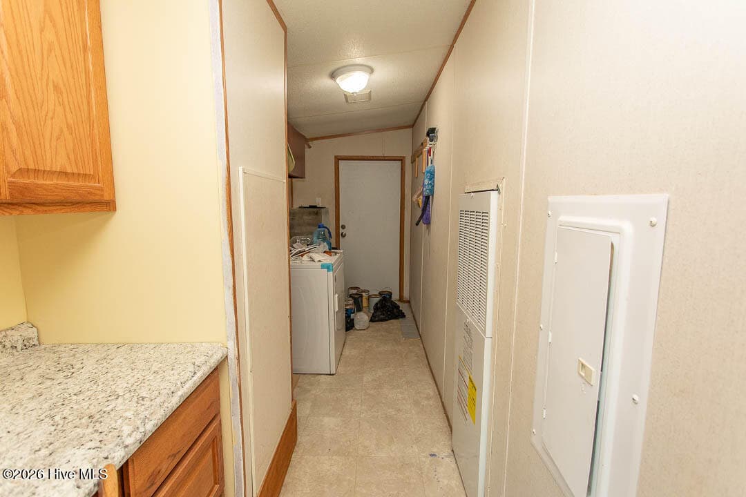 Manufactured Home at 423 Gray Drive SW, Shallotte, NC 28470, photo 2 of 2