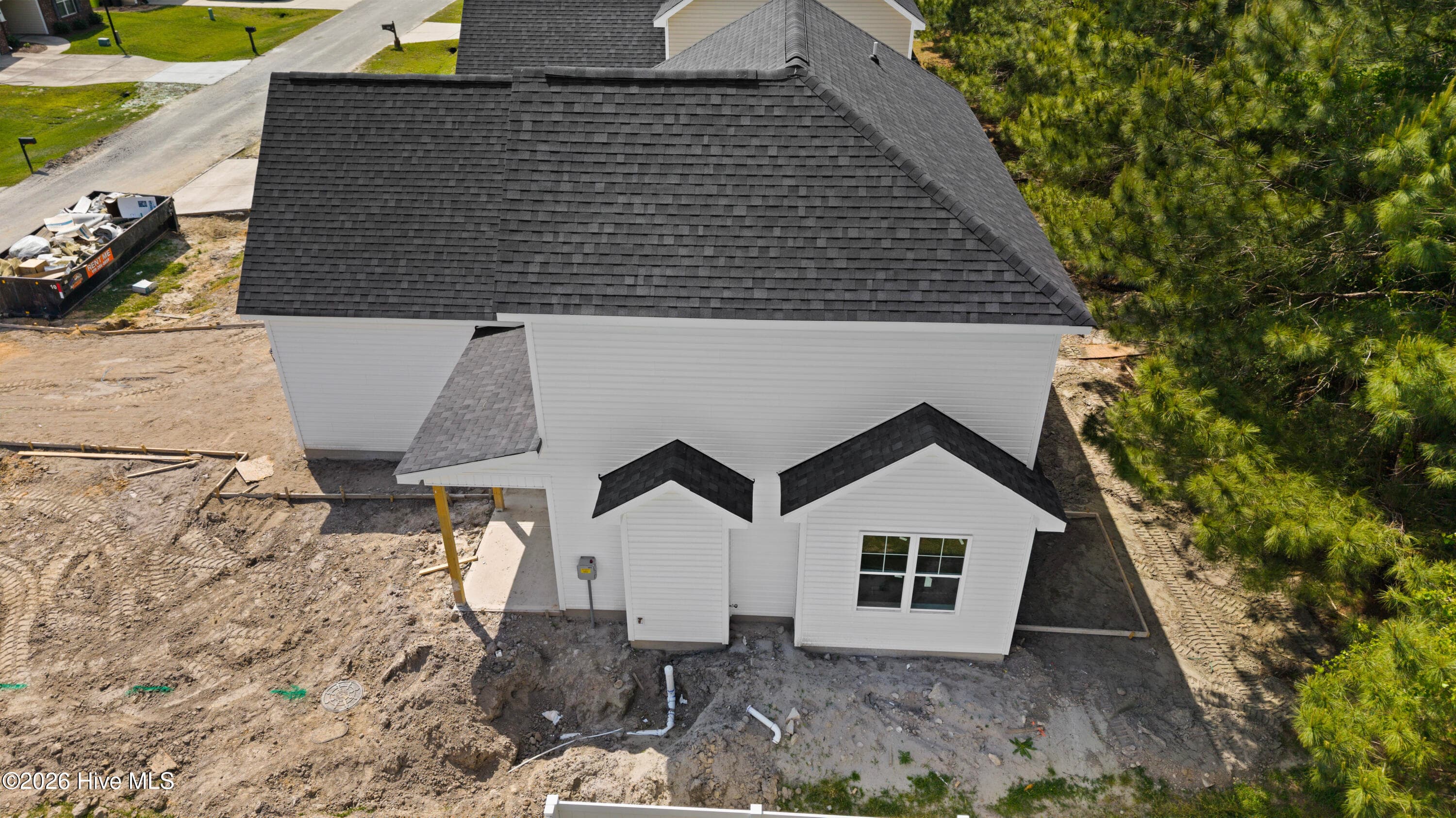 Single Family Residence at 445 Peregrine Ridge Drive, New Bern, NC 28560, photo 38 of 79