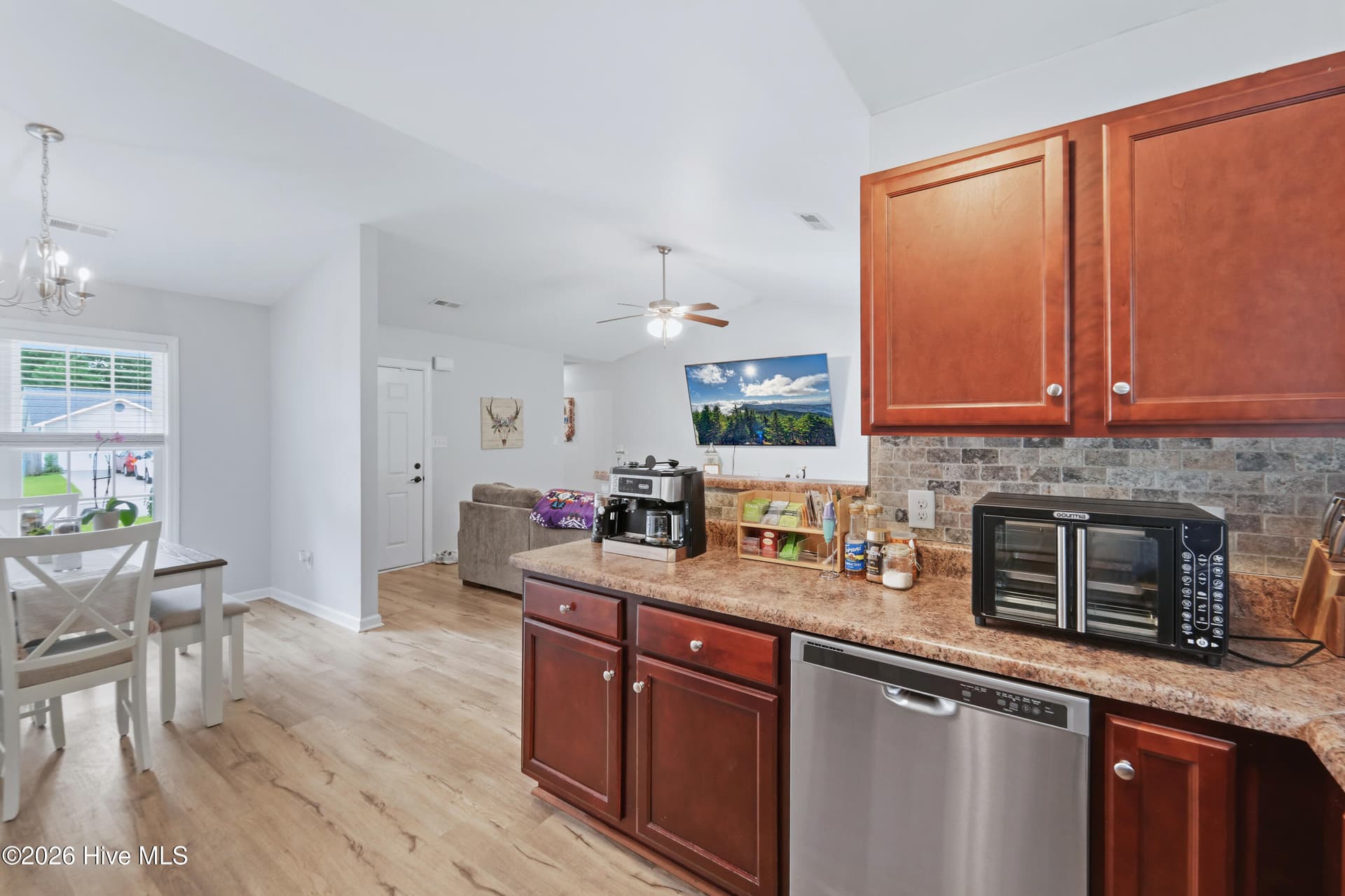 Single Family Residence at 206 Sweet Gum Lane, Richlands, NC 28574, photo 15 of 32