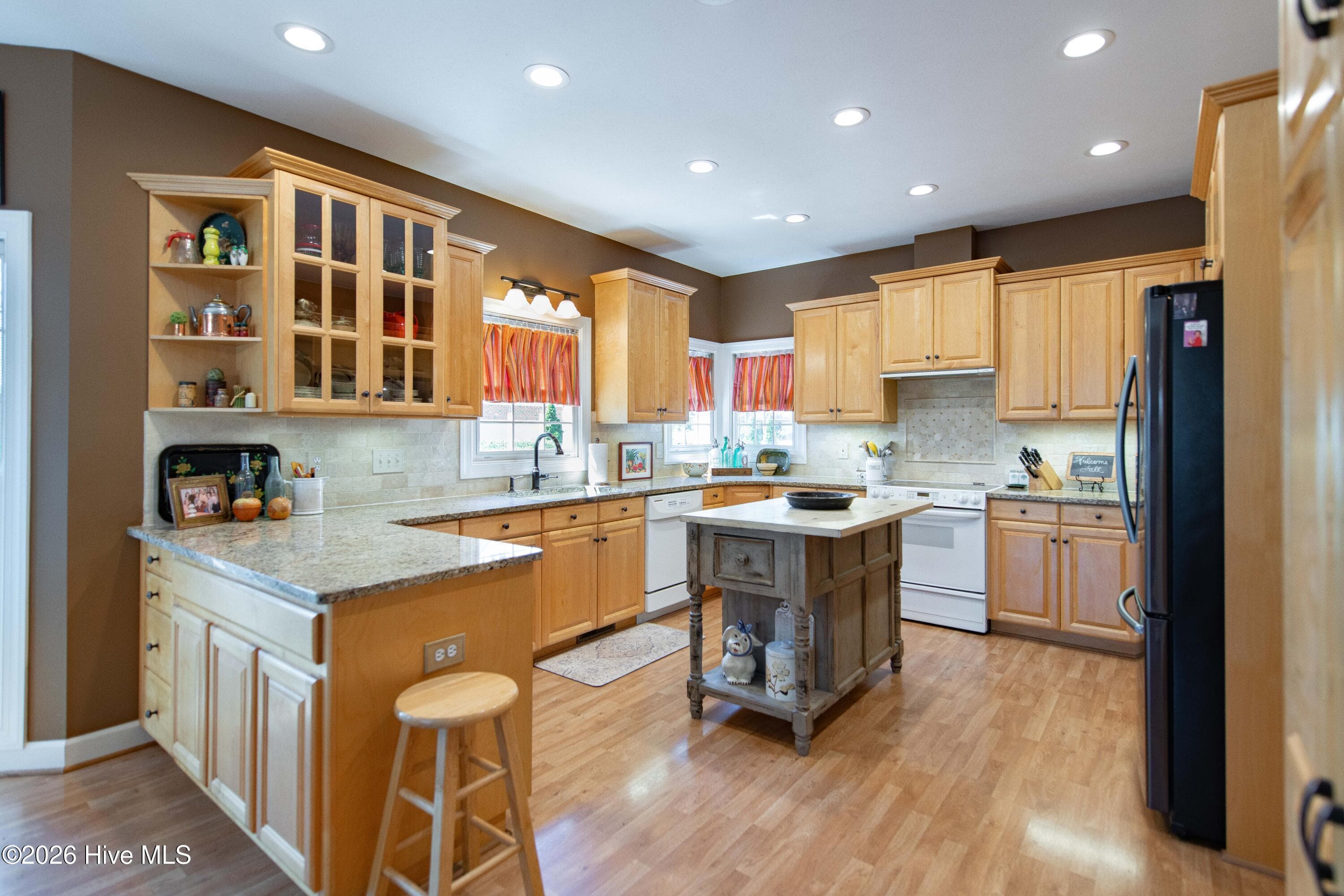 Single Family Residence at 29 Abbottsford Drive, Pinehurst, NC 28374, photo 16 of 74