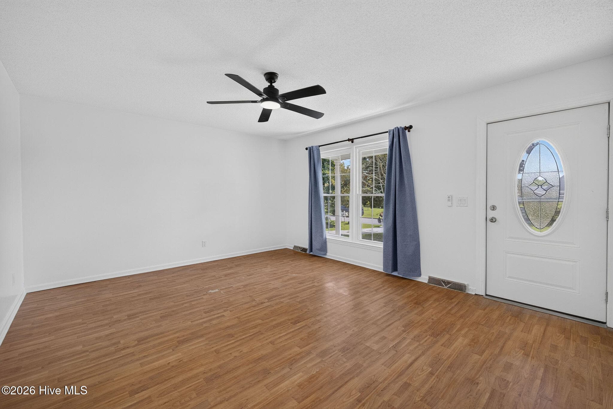 Single Family Residence at 1809 Brierwood Road, Wilmington, NC 28405, photo 12 of 37
