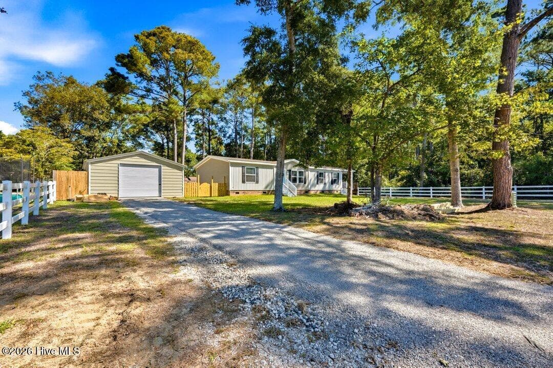 Manufactured Home at 3459 Lakeview Drive SW, Supply, NC 28462, photo 14 of 70