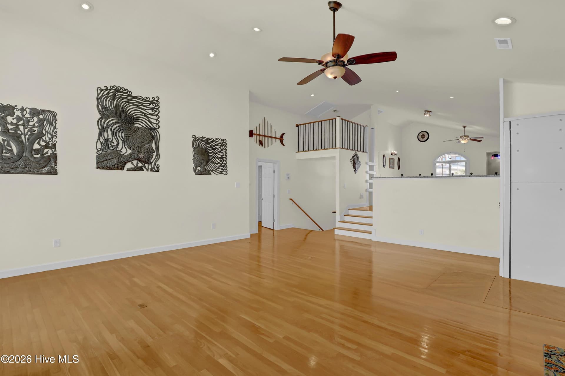 Single Family Residence at 1813 Kings Landing Road, Hampstead, NC 28443, photo 2 of 3