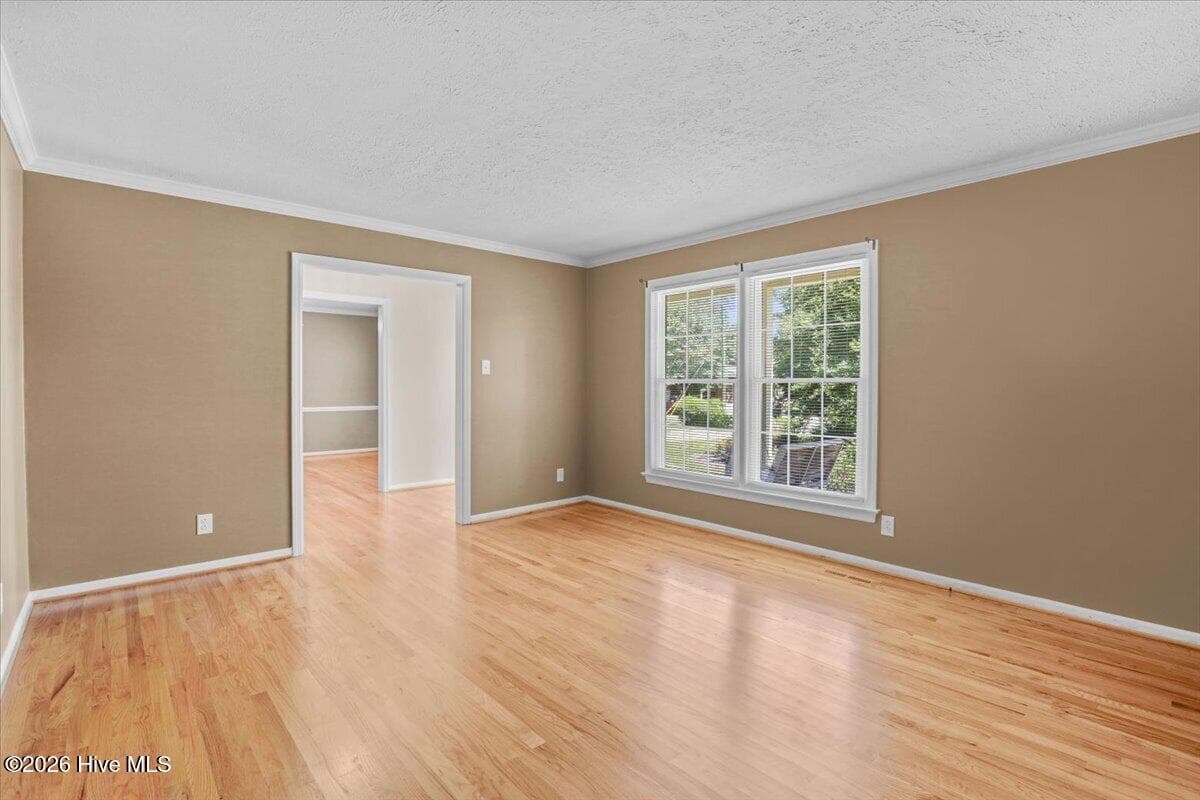 Single Family Residence at 221 Pinewood Circle, Goldsboro, NC 27534, photo 2 of 5
