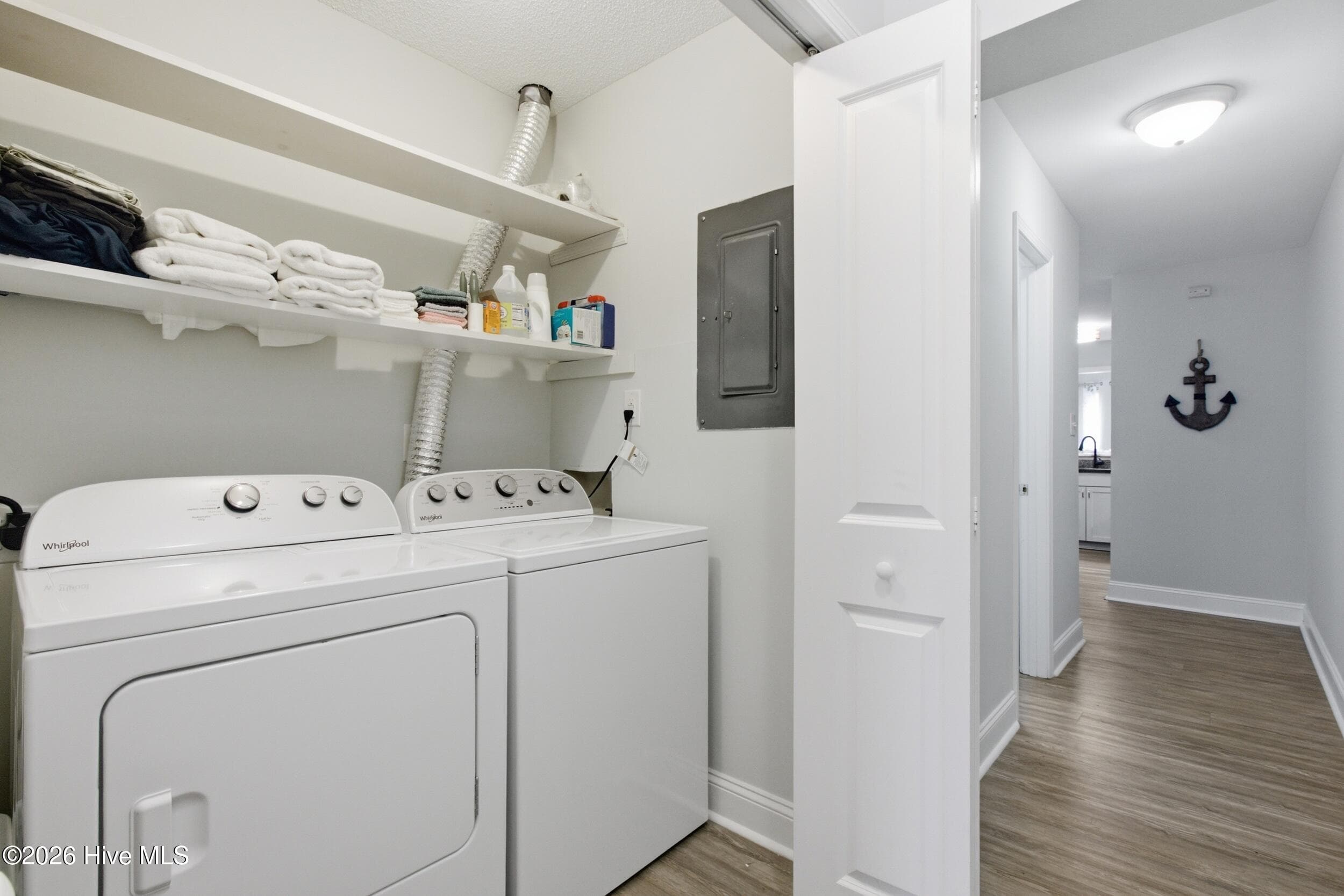 Laundry - 23 Harbour Walk, New Bern, NC 28562