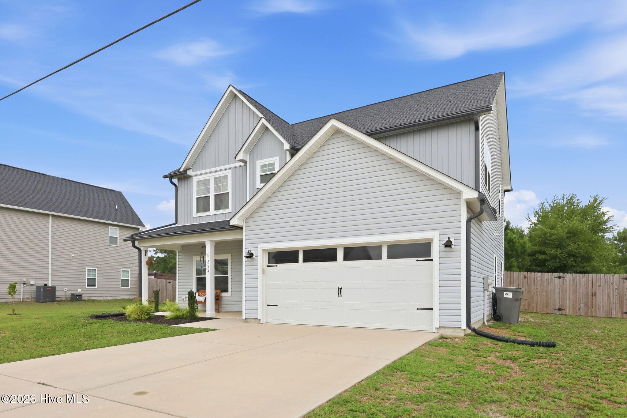 Single Family Residence at 284 E Ivybridge Drive, Hubert, NC 28539, photo 2 of 55