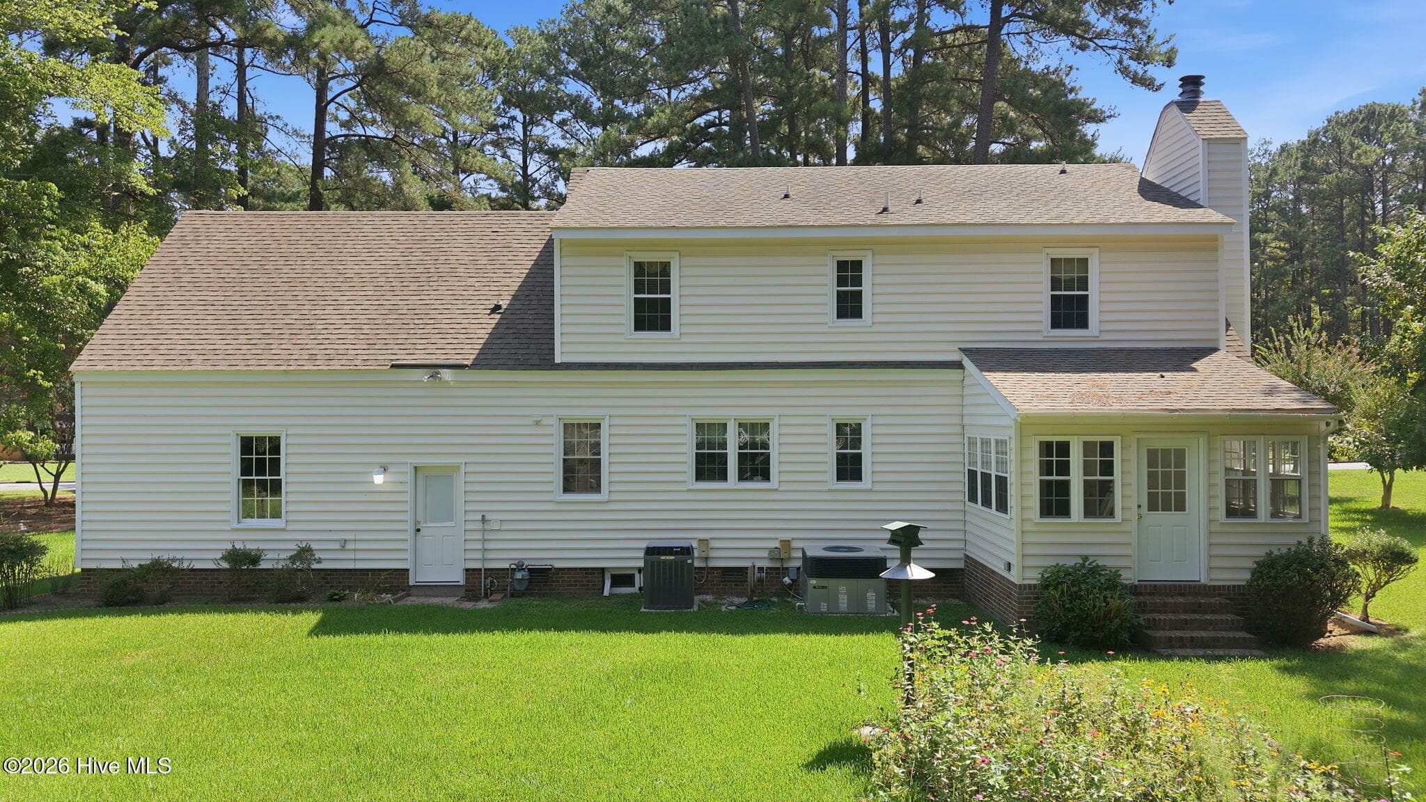 Single Family Residence at 1404 Canterbury Road, Tarboro, NC 27886, photo 11 of 57