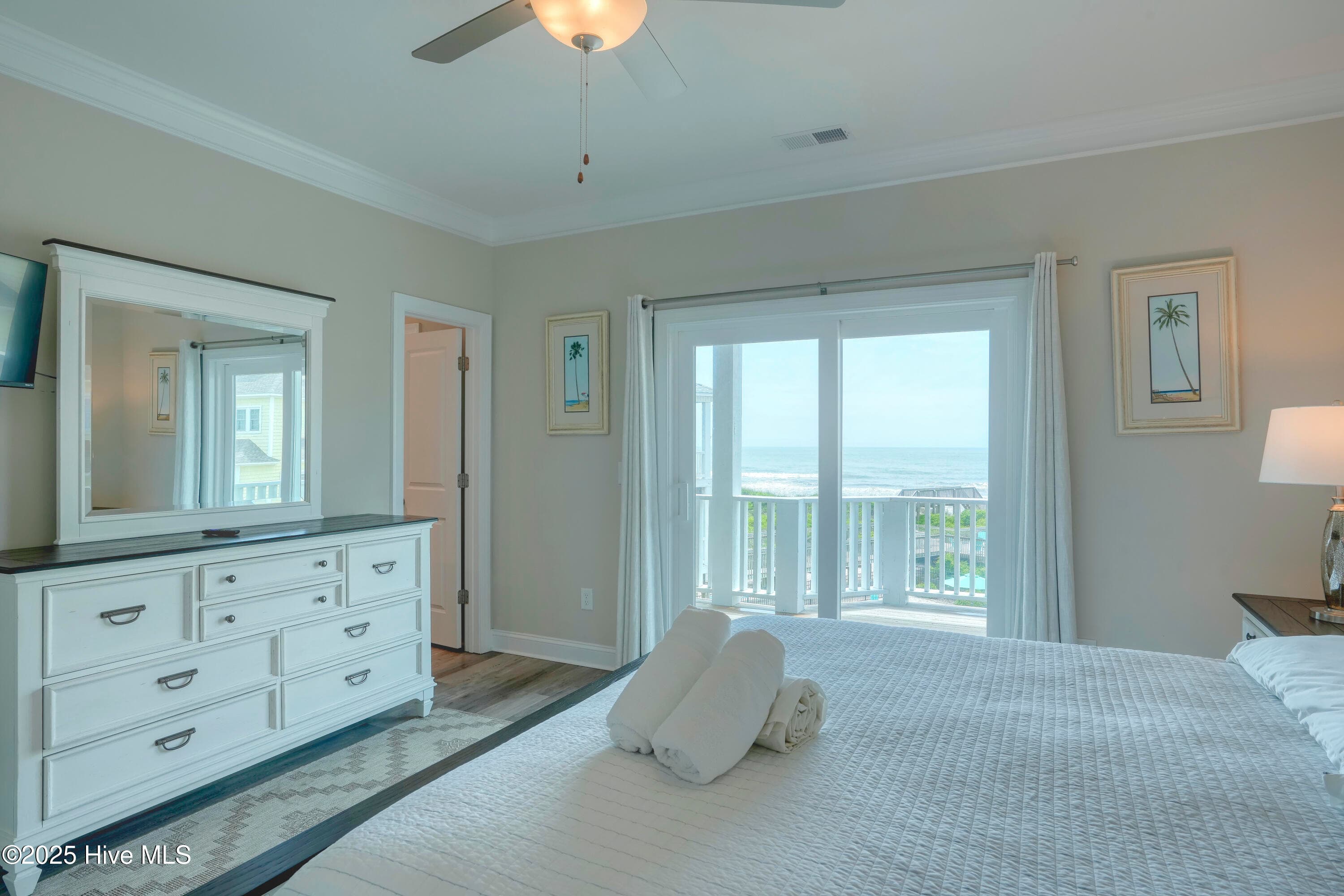 Townhouse at 876 Villas Drive, North Topsail Beach, NC 28460, photo 26 of 42