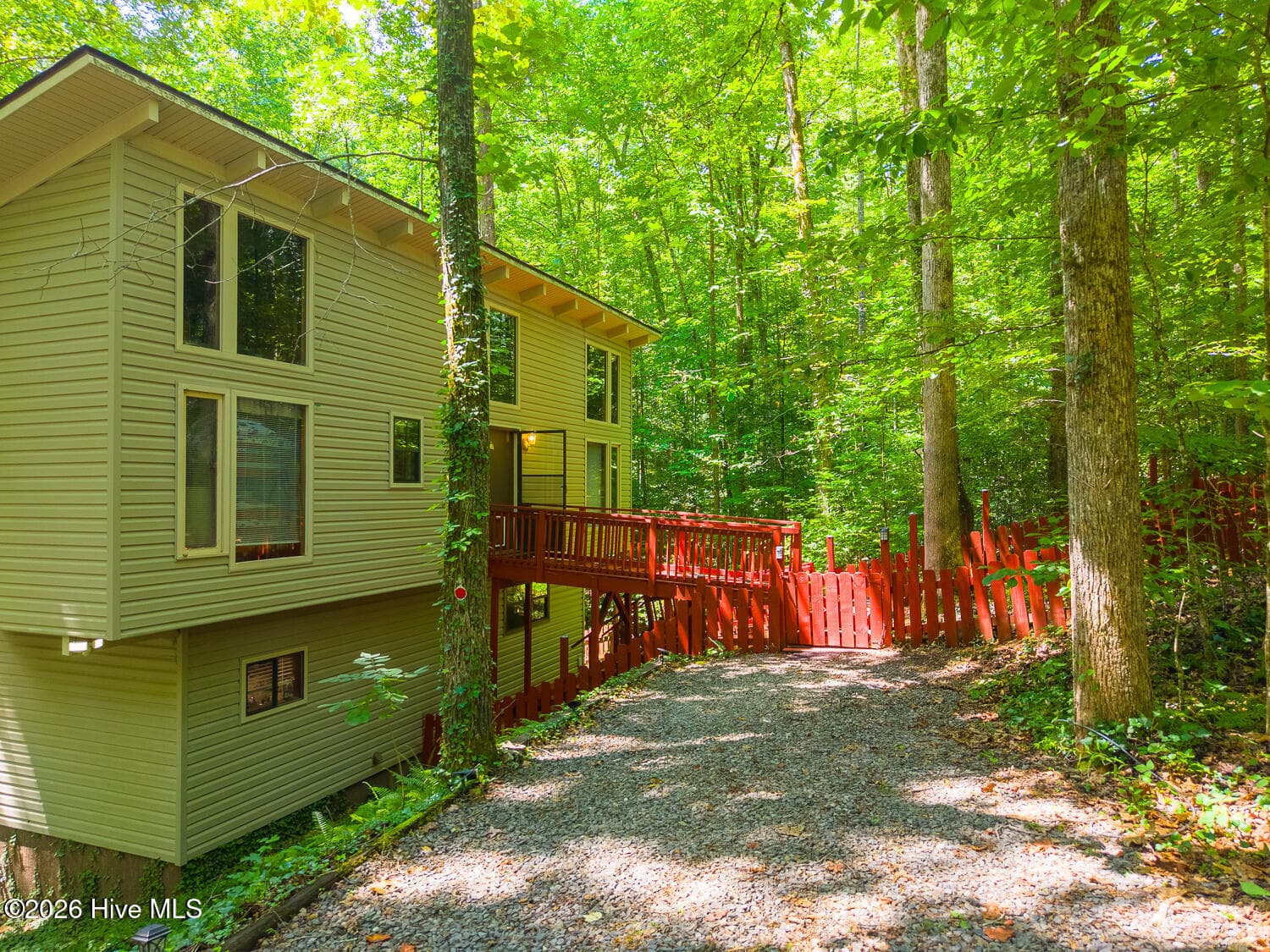 Single Family Residence at 1410 Village Road, Murphy, NC 28906, photo 4 of 61