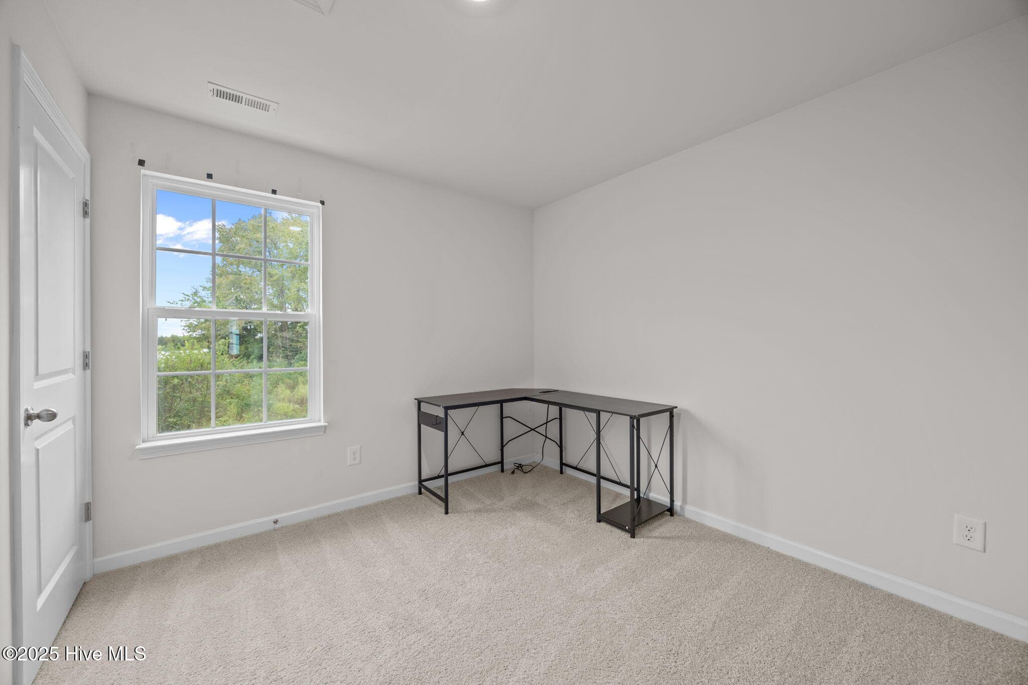 Single Family Residence at 1324 S Wilshire Court, Kinston, NC 28504, photo 27 of 53