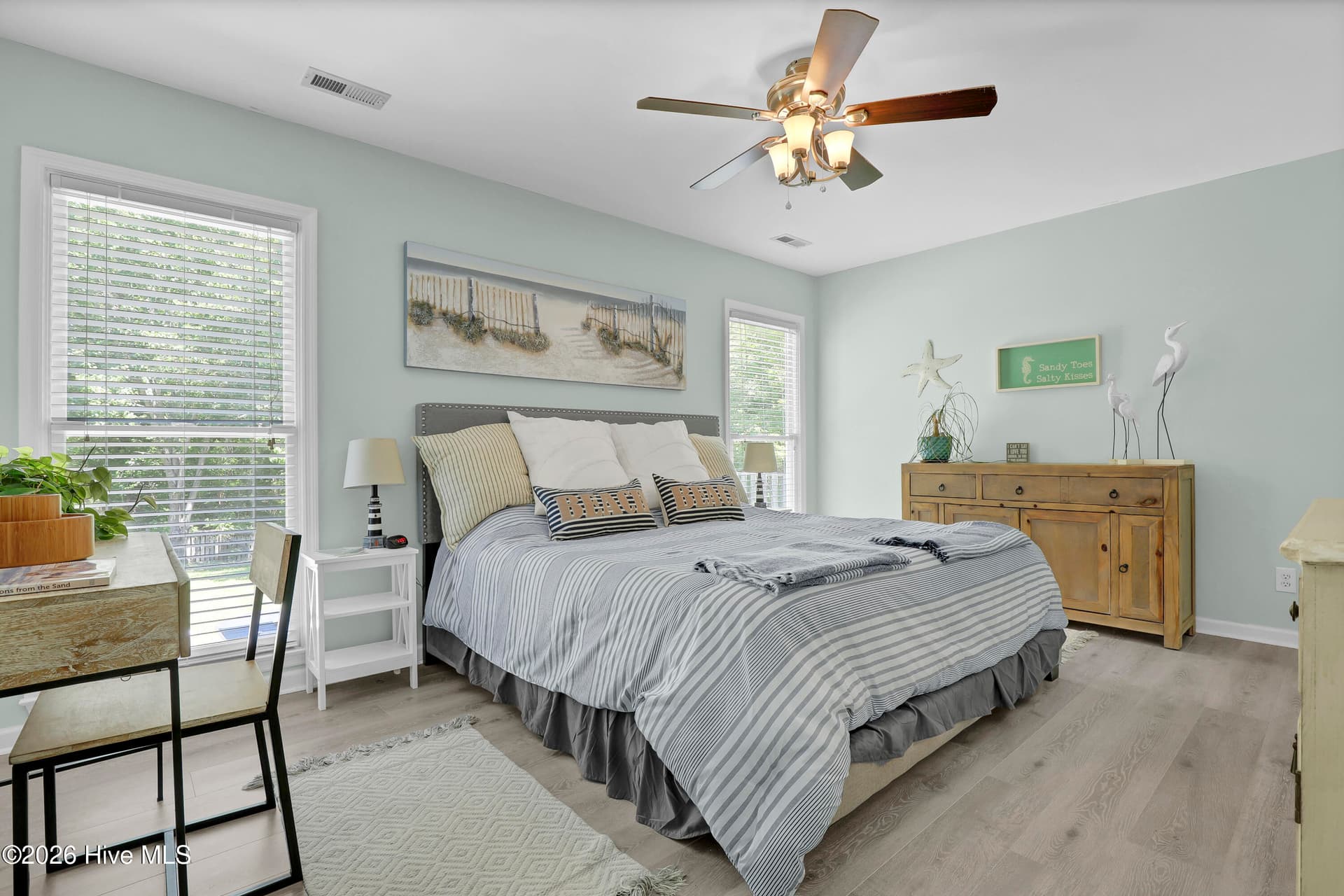 Single Family Residence at 1124 Mill Run Road, Sneads Ferry, NC 28460, photo 12 of 41