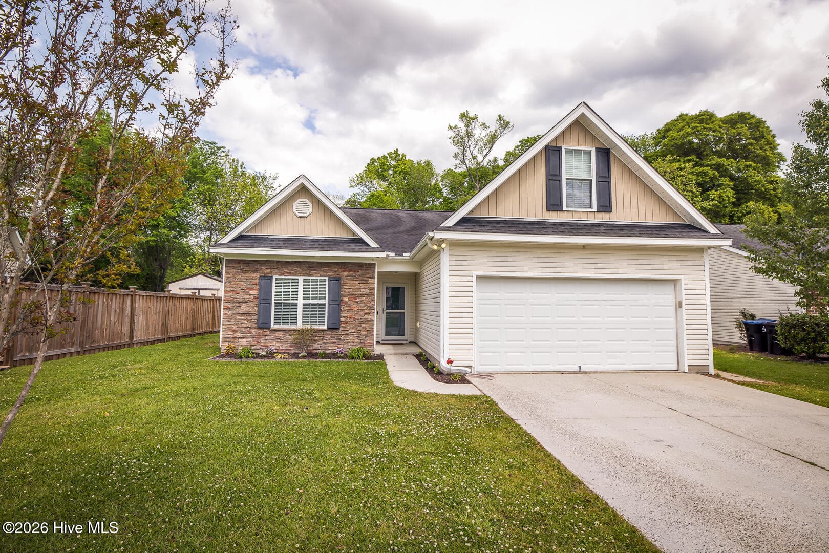 Single Family Residence at 1017 Bally Bunion Lane, Burgaw, NC 28425, photo 36 of 39