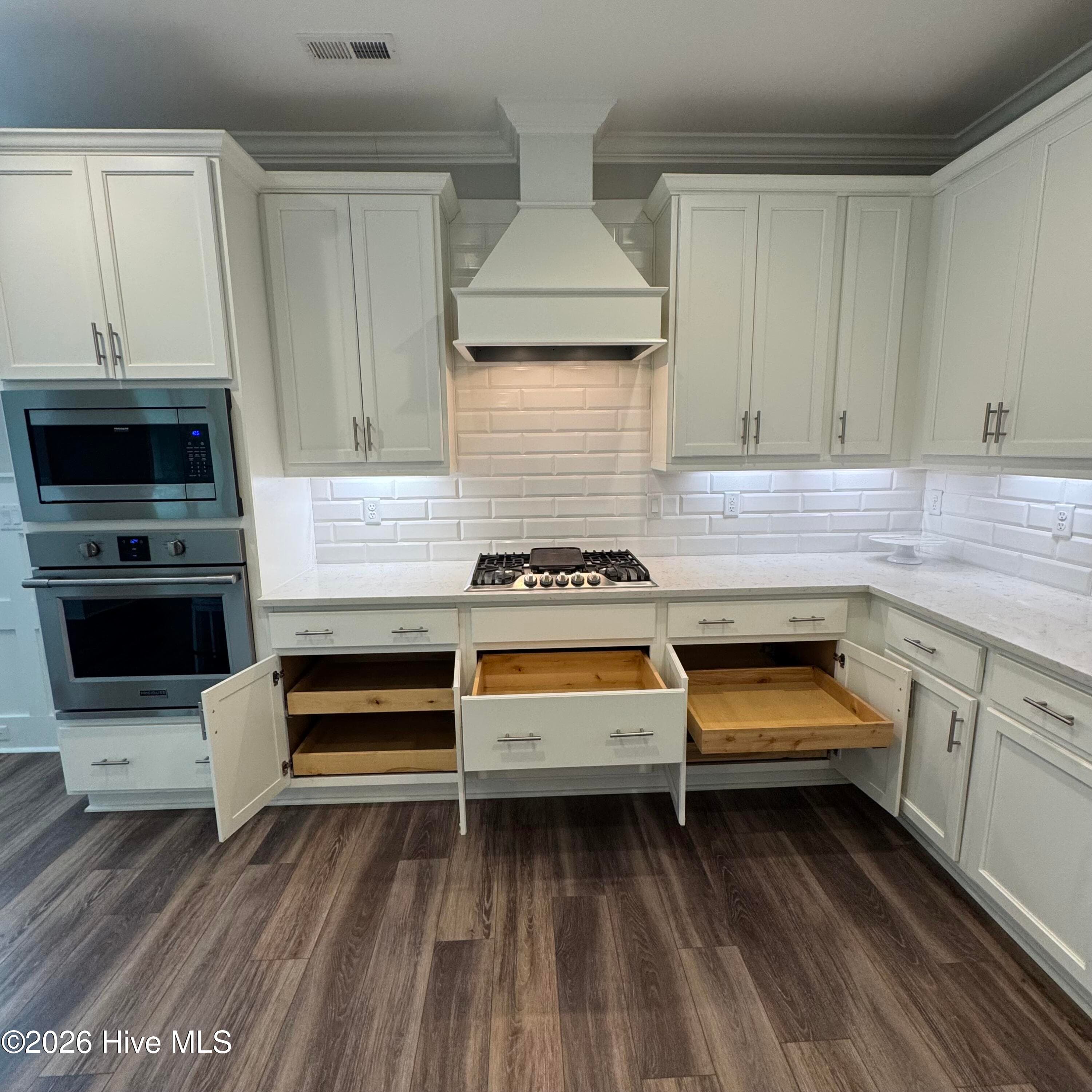 Single Family Residence at 6145 River Breeze Way, Leland, NC 28451, photo 23 of 93
