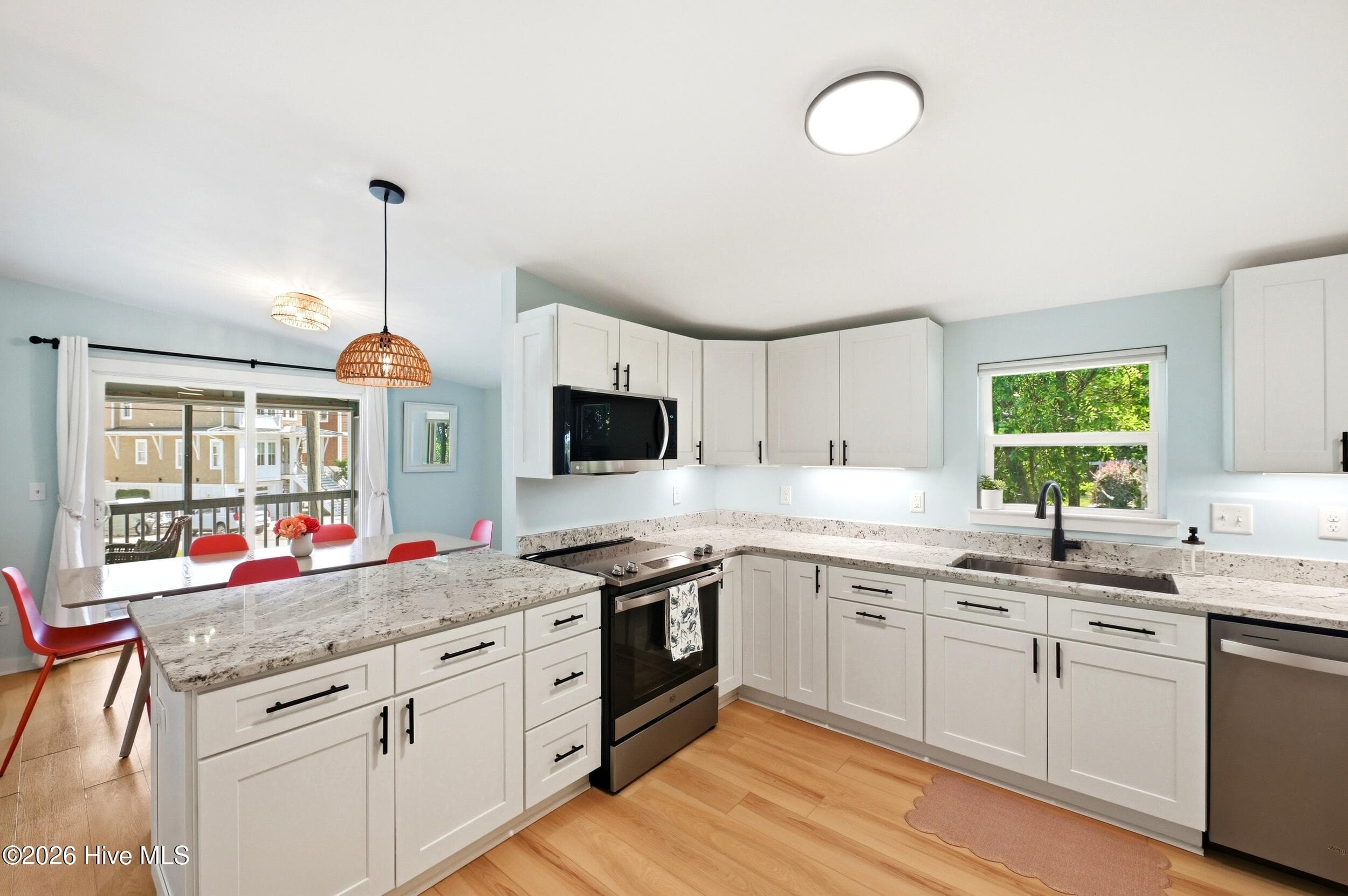 Kitchen - 1510 Kings Landing Road, Hampstead, NC 28443