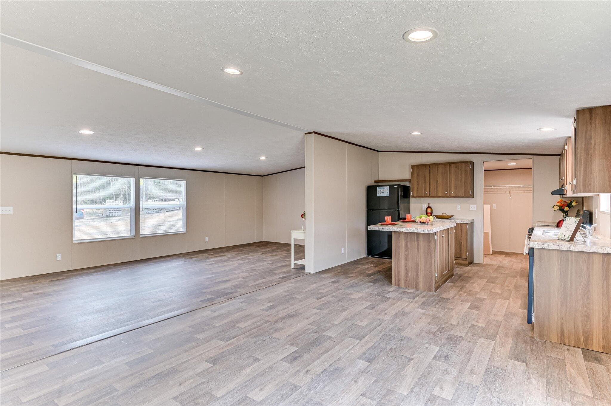 Manufactured Home at 4052 Us-25, Hephzibah, GA 30815, photo 11 of 34