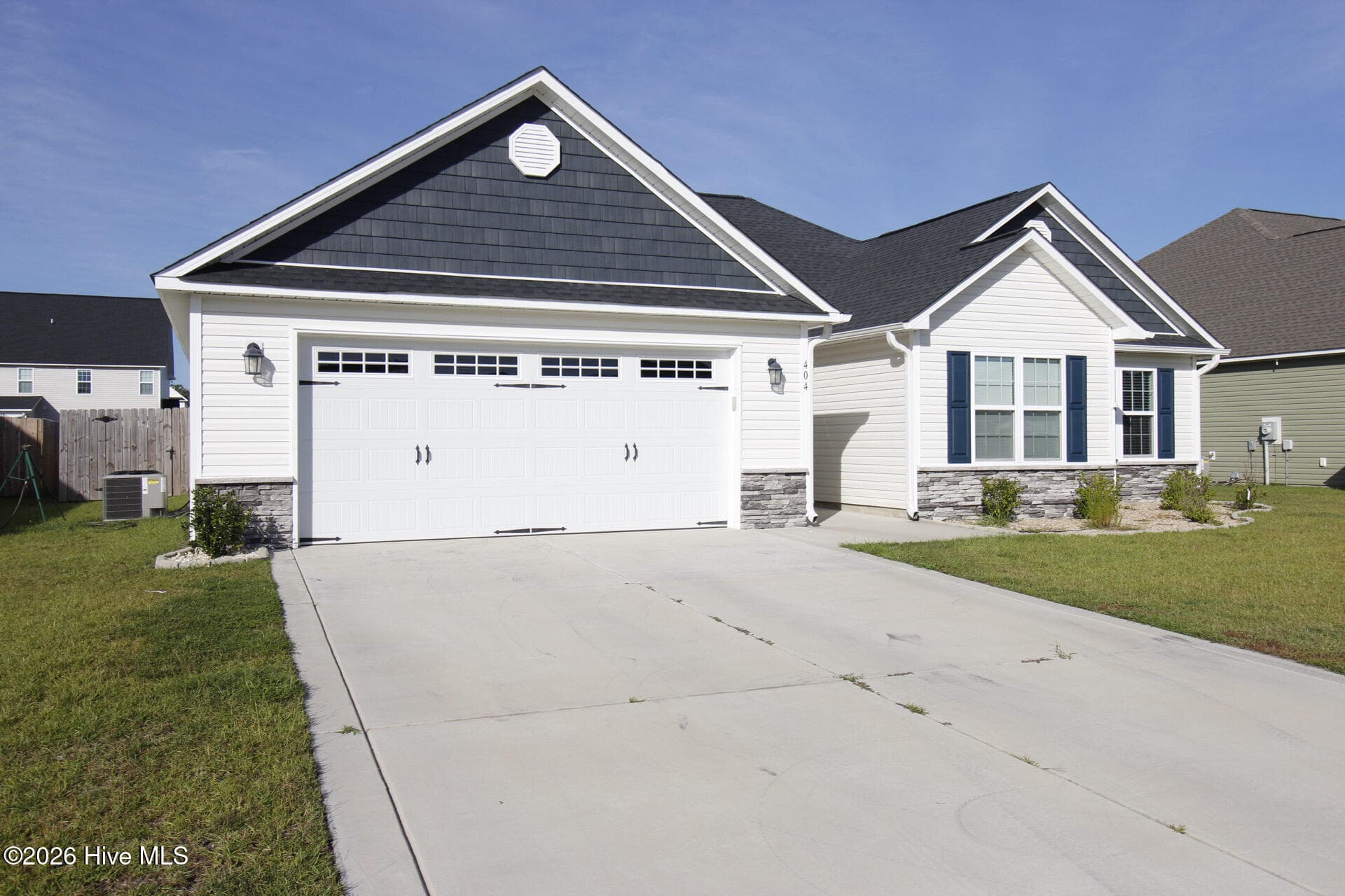 Single Family Residence at 404 Montgomery Drive, Jacksonville, NC 28546, photo 3 of 30