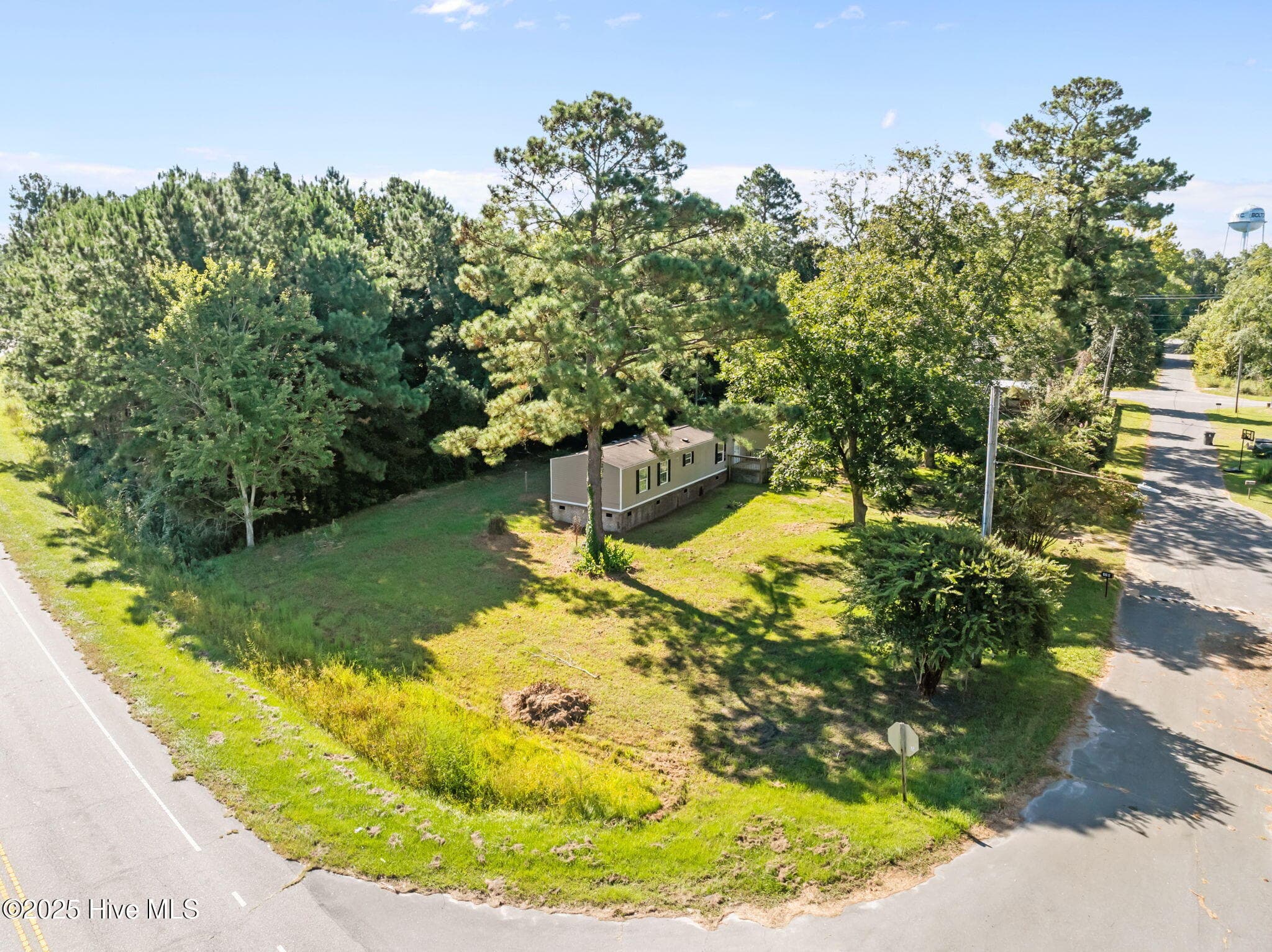Manufactured Home at 120 8th Street, Bolton, NC 28423, photo 41 of 49
