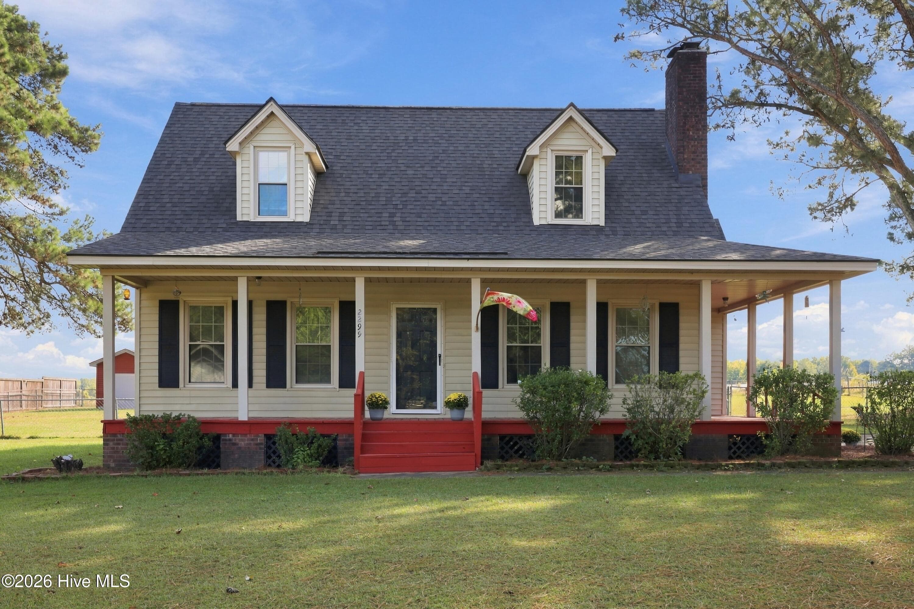 Single Family Residence at 2299 Rolling Meadows Drive, Greenville, NC 27858, photo 6 of 43