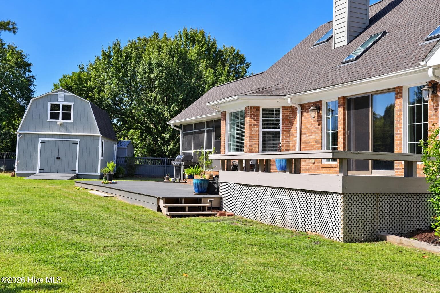 Single Family Residence at 107 Bogey Court, Hampstead, NC 28443, photo 9 of 55