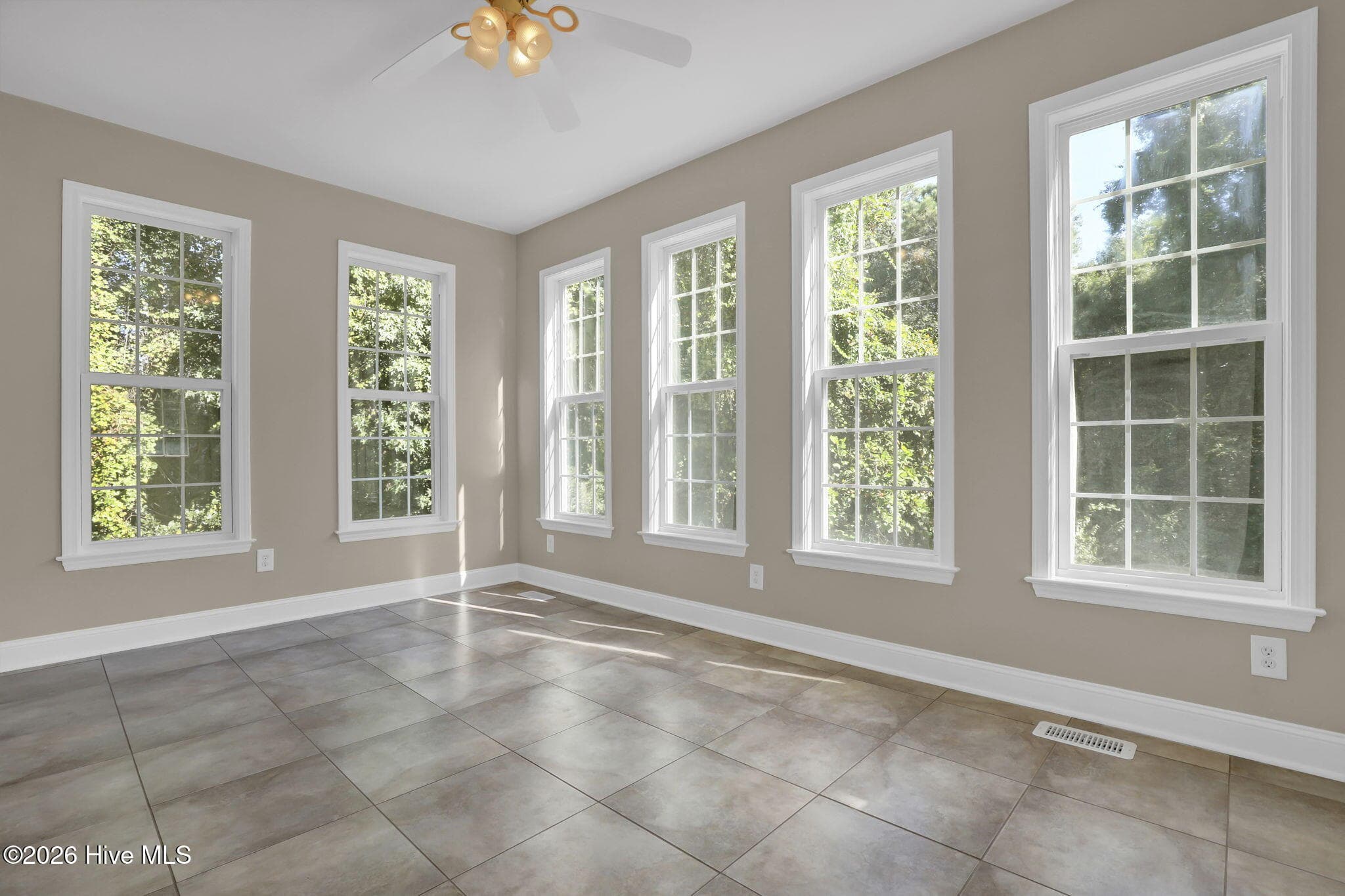 Single Family Residence at 305 Hickory Lane, Hampstead, NC 28443, photo 7 of 99
