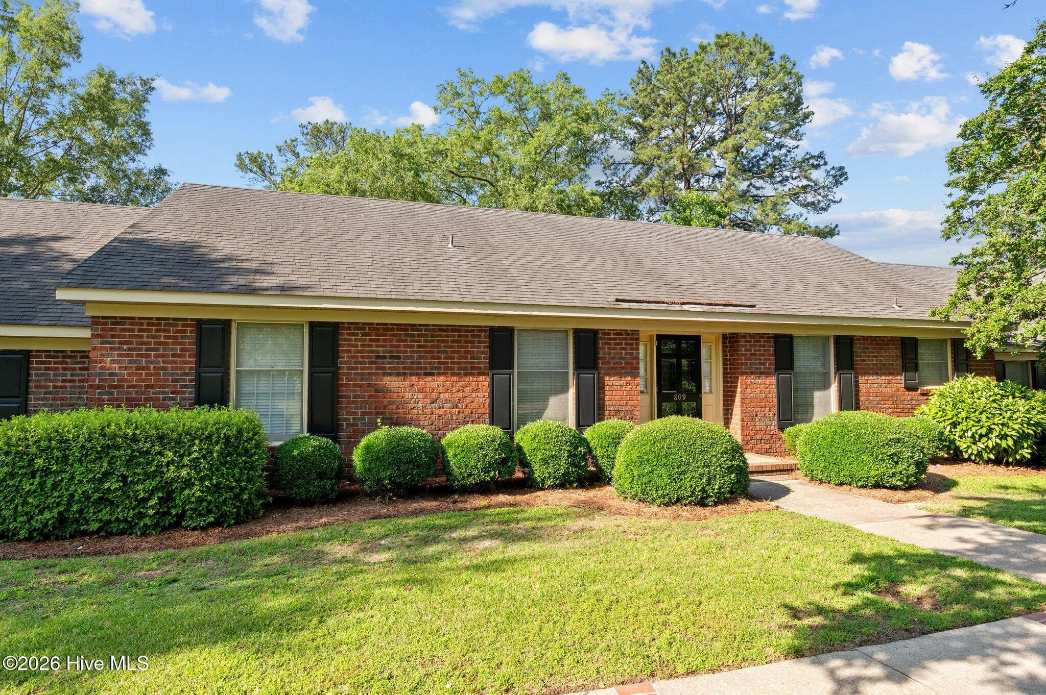 Townhouse at 809 Greenbriar Road, Kinston, NC 28501, photo 14 of 47