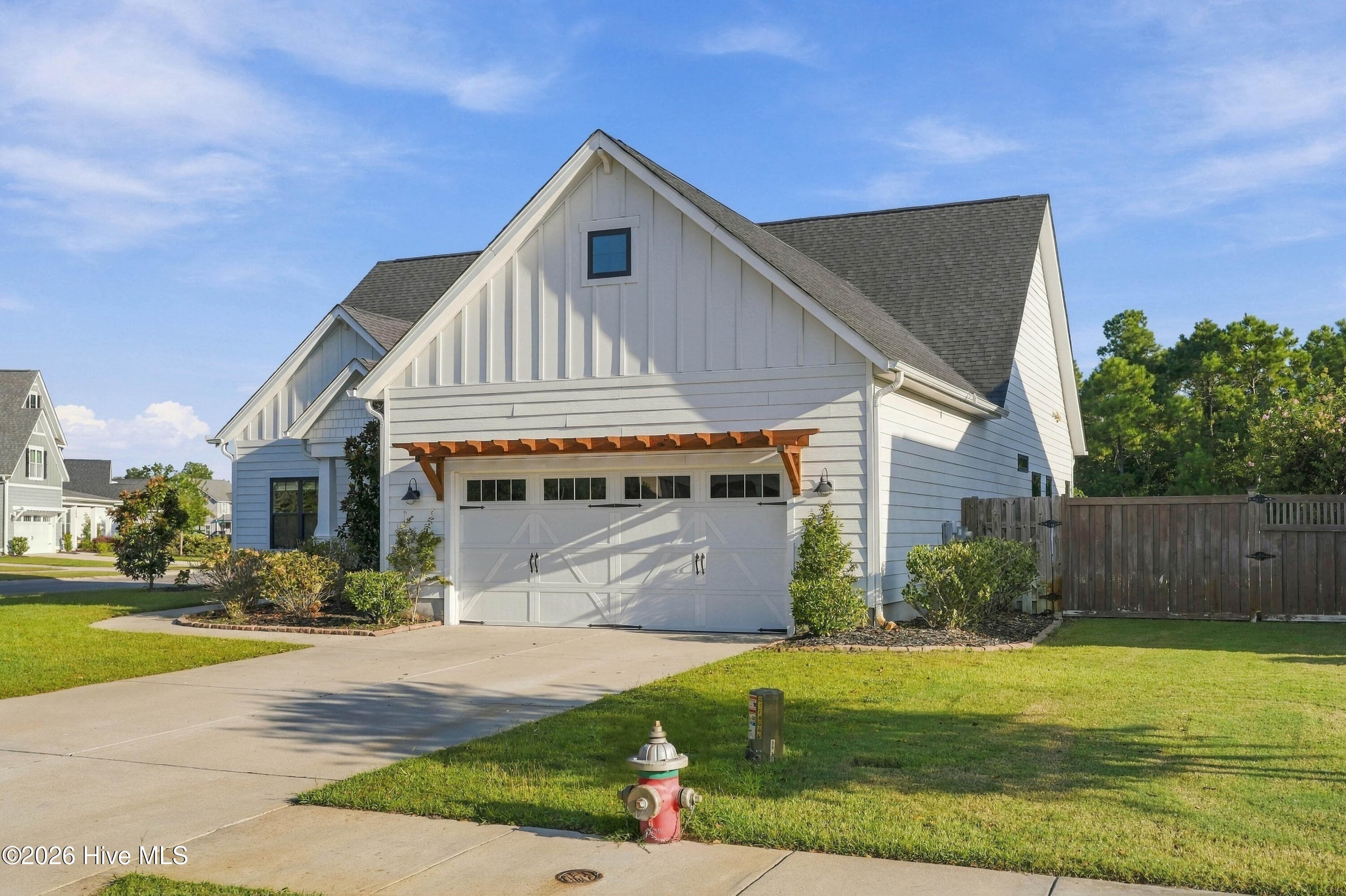 Front Right Exterior - 11 Lemongrass Court, Hampstead, NC 28443