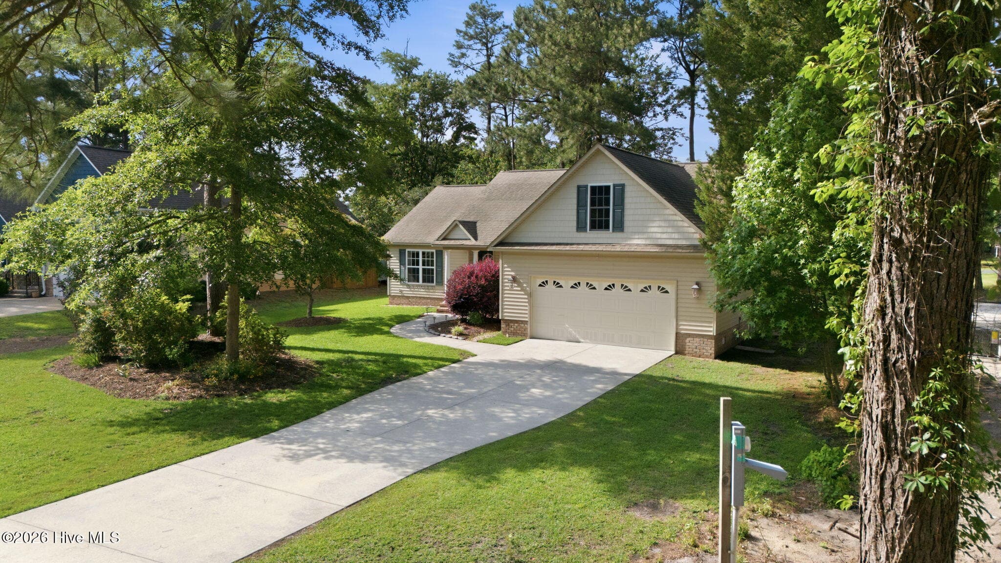 Single Family Residence at 1007 Barkentine Drive, New Bern, NC 28560, photo 35 of 60