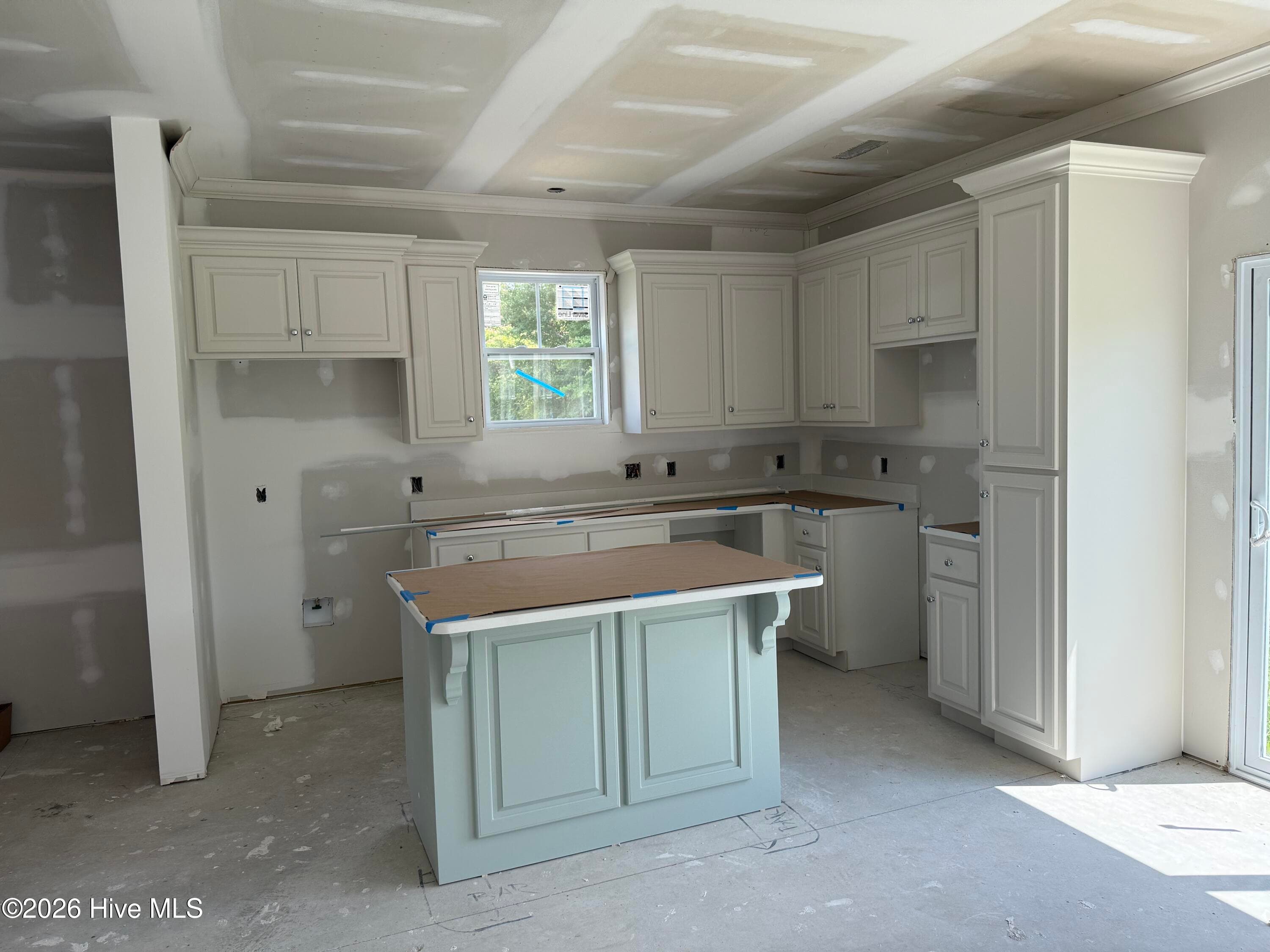 Single Family Residence at 694 Pope Street, Grifton, NC 28530, photo 10 of 15