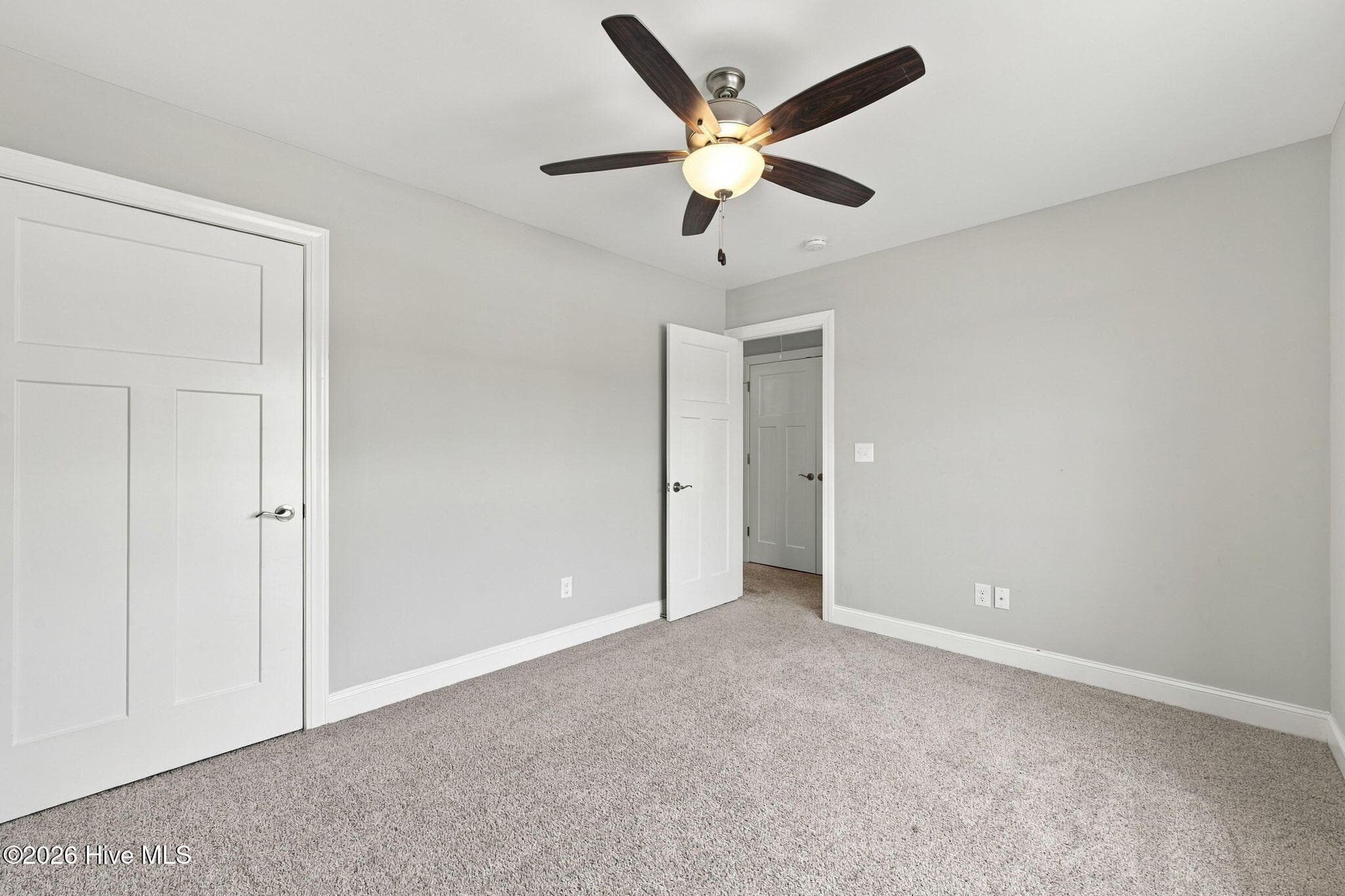 Single Family Residence at 100 Fernie Lane, New Bern, NC 28560, photo 26 of 51