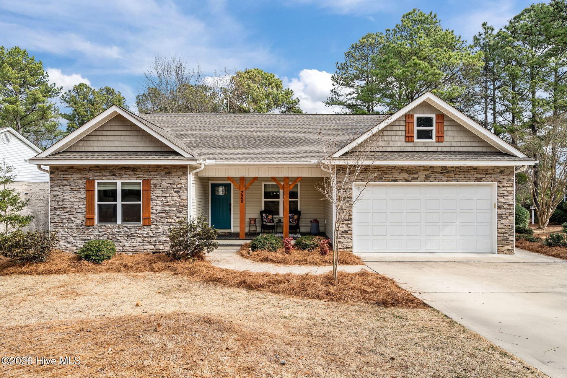 Single Family Residence at 220 Sugar Pine Drive, Pinehurst, NC 28374, photo 4 of 98