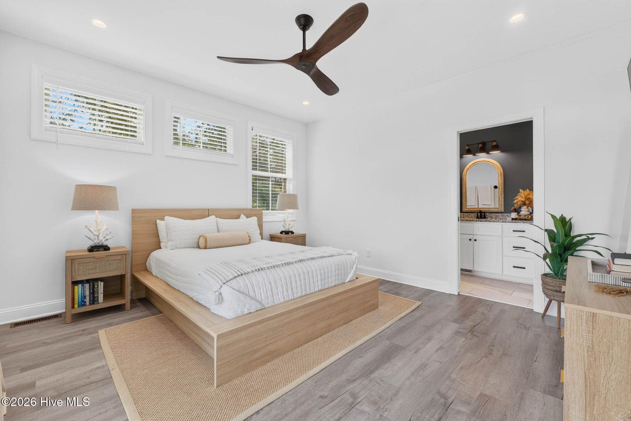 Single Family Residence at 1406 Marsh Cove Lane, Wilmington, NC 28409, photo 16 of 47