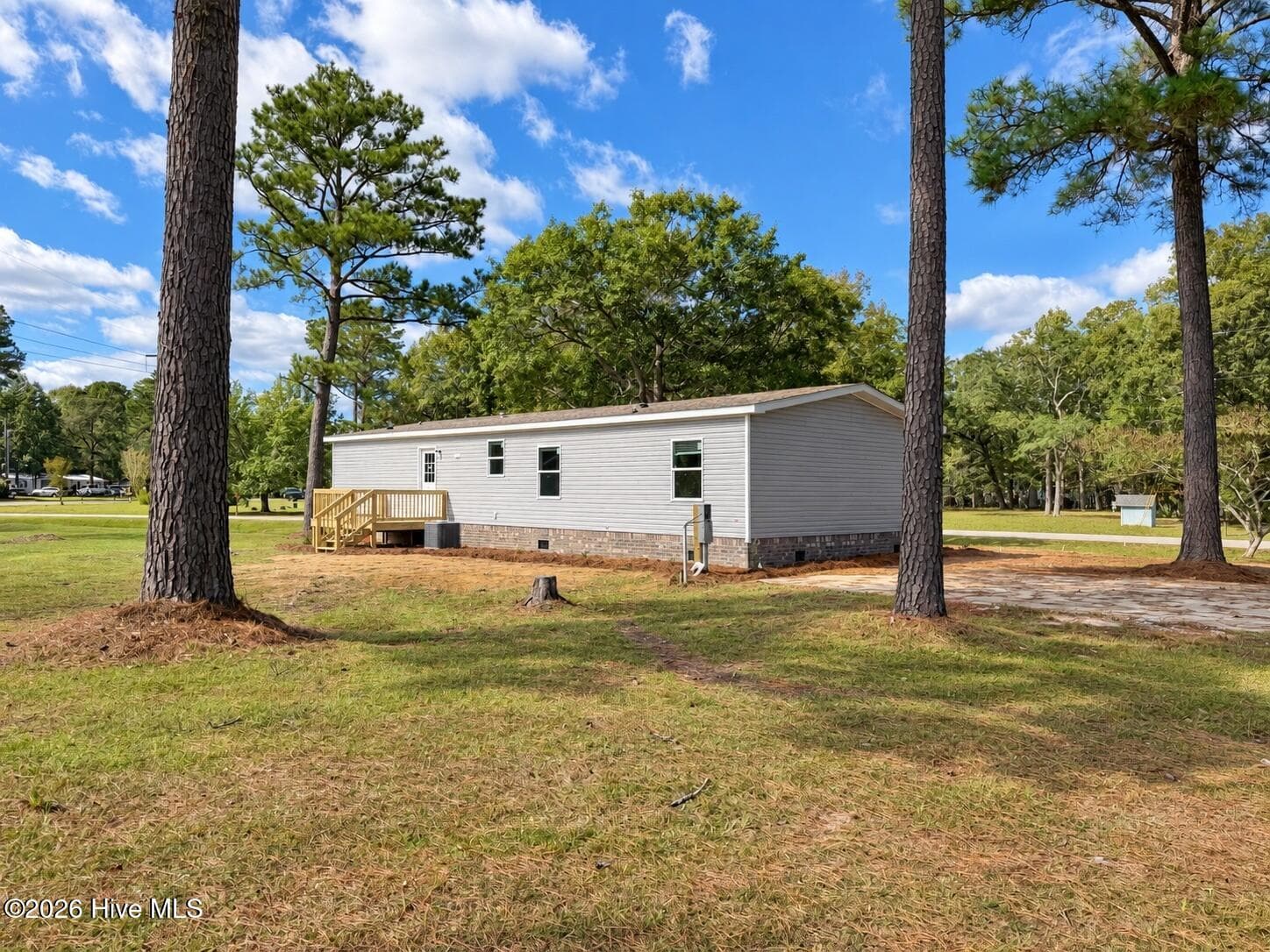 Manufactured Home at 809 Garner Drive, Newport, NC 28570, photo 50 of 69