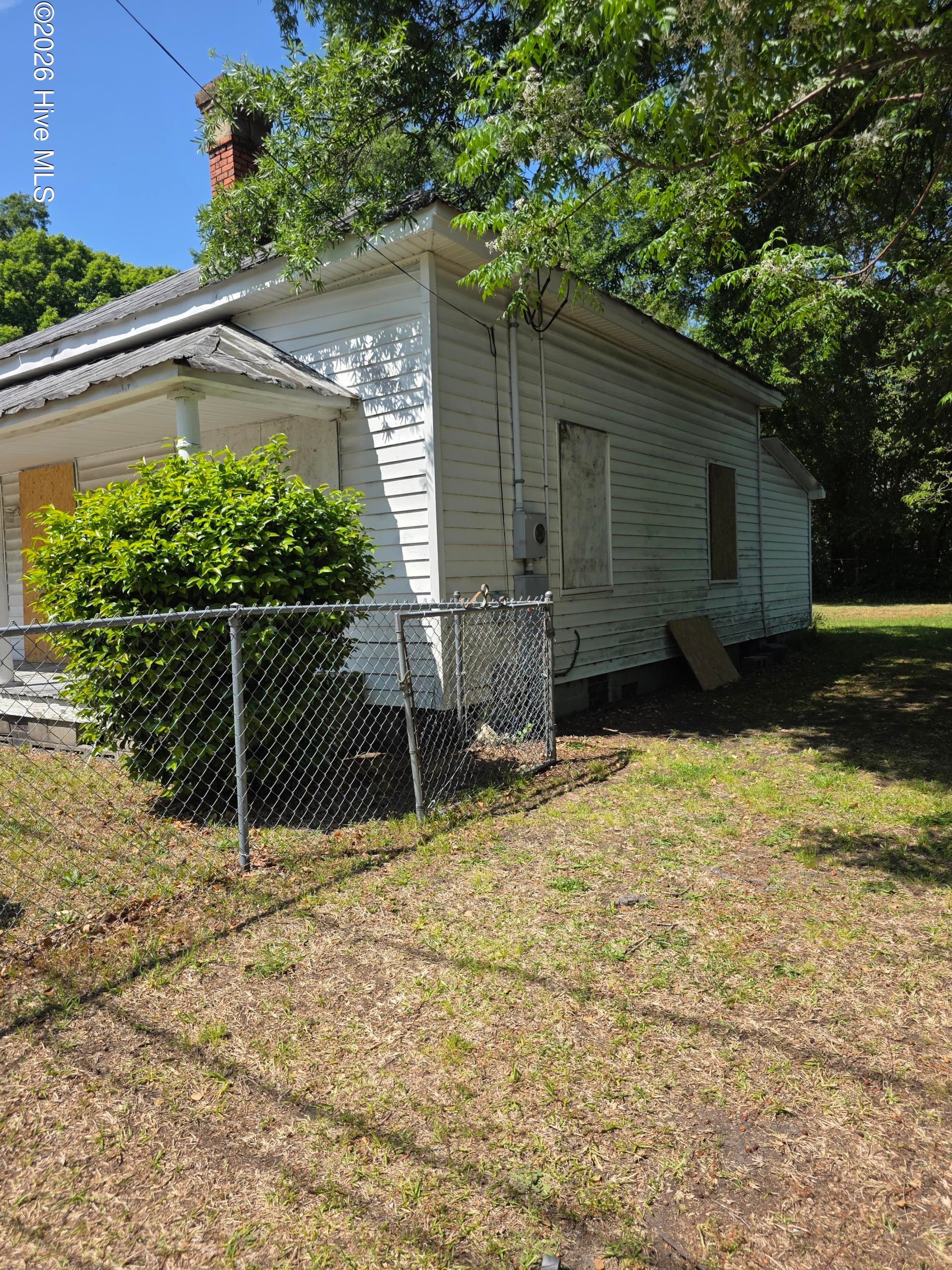 Single Family Residence at 524 Dexter Street, Rocky Mount, NC 27803, photo 2 of 10