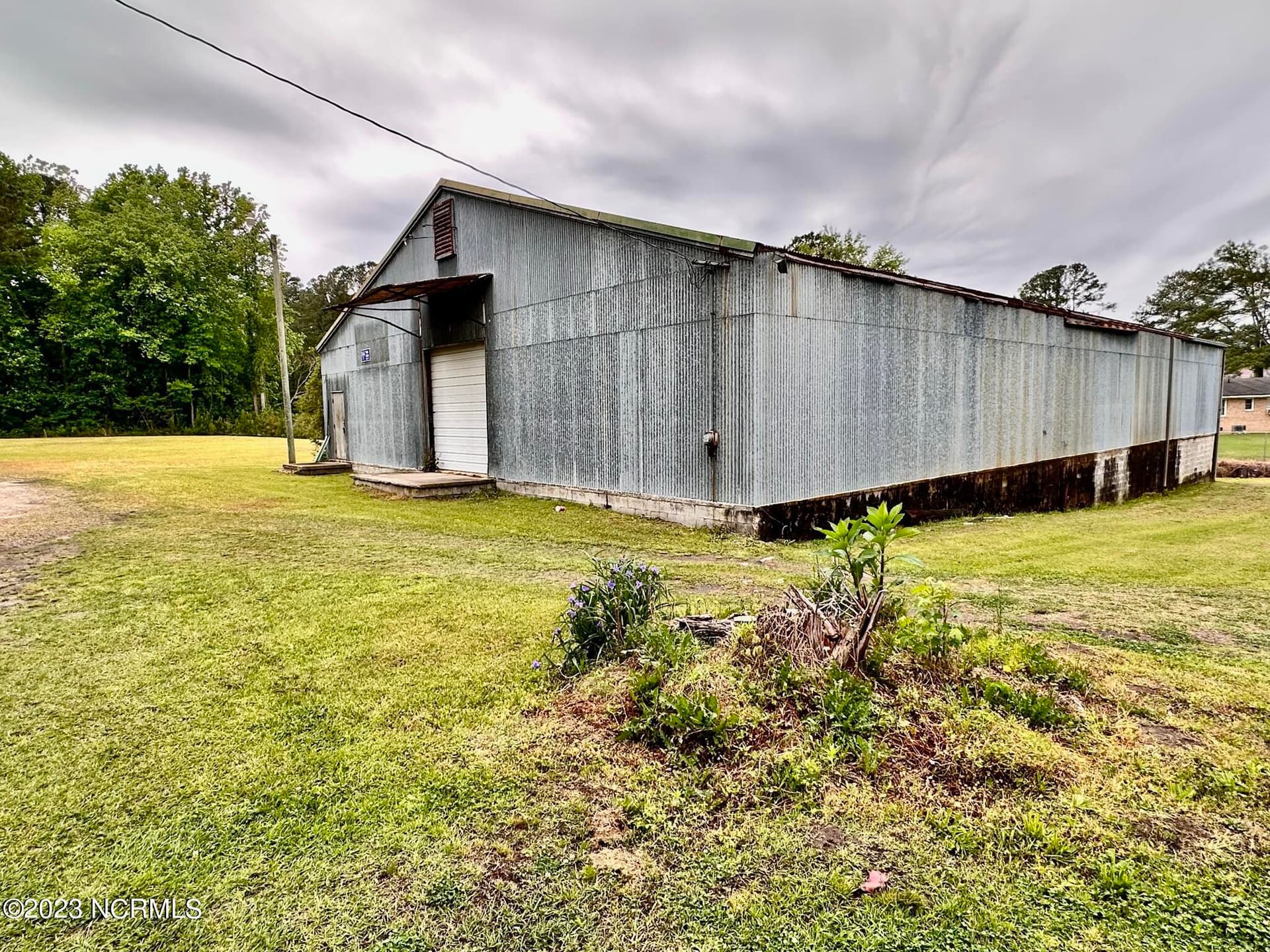 Deeded Parking at 818 W Main Street, Williamston, NC 27892, photo 16 of 20