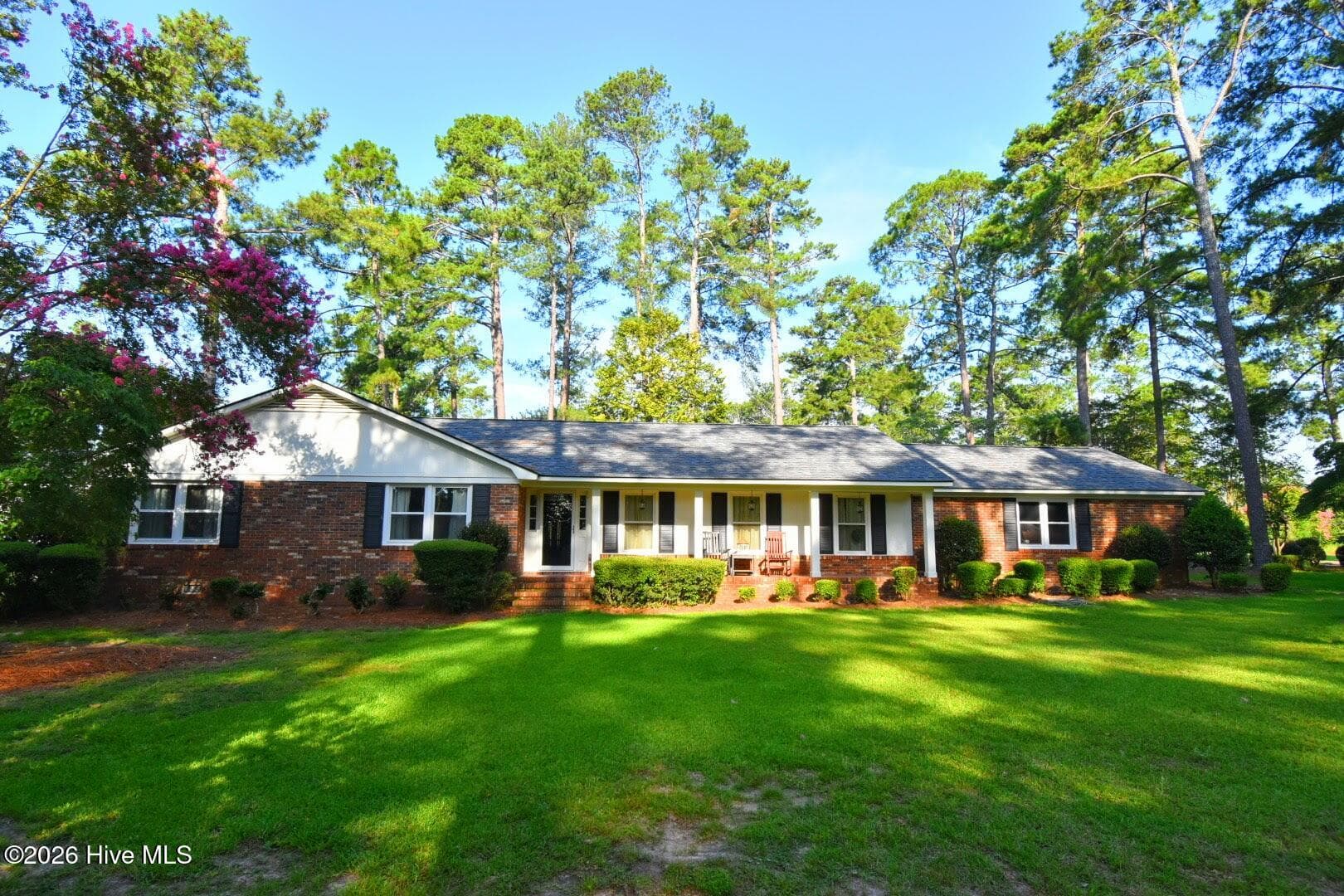Single Family Residence at 13 Farrington Way, North Augusta, SC 29860, photo 8 of 58