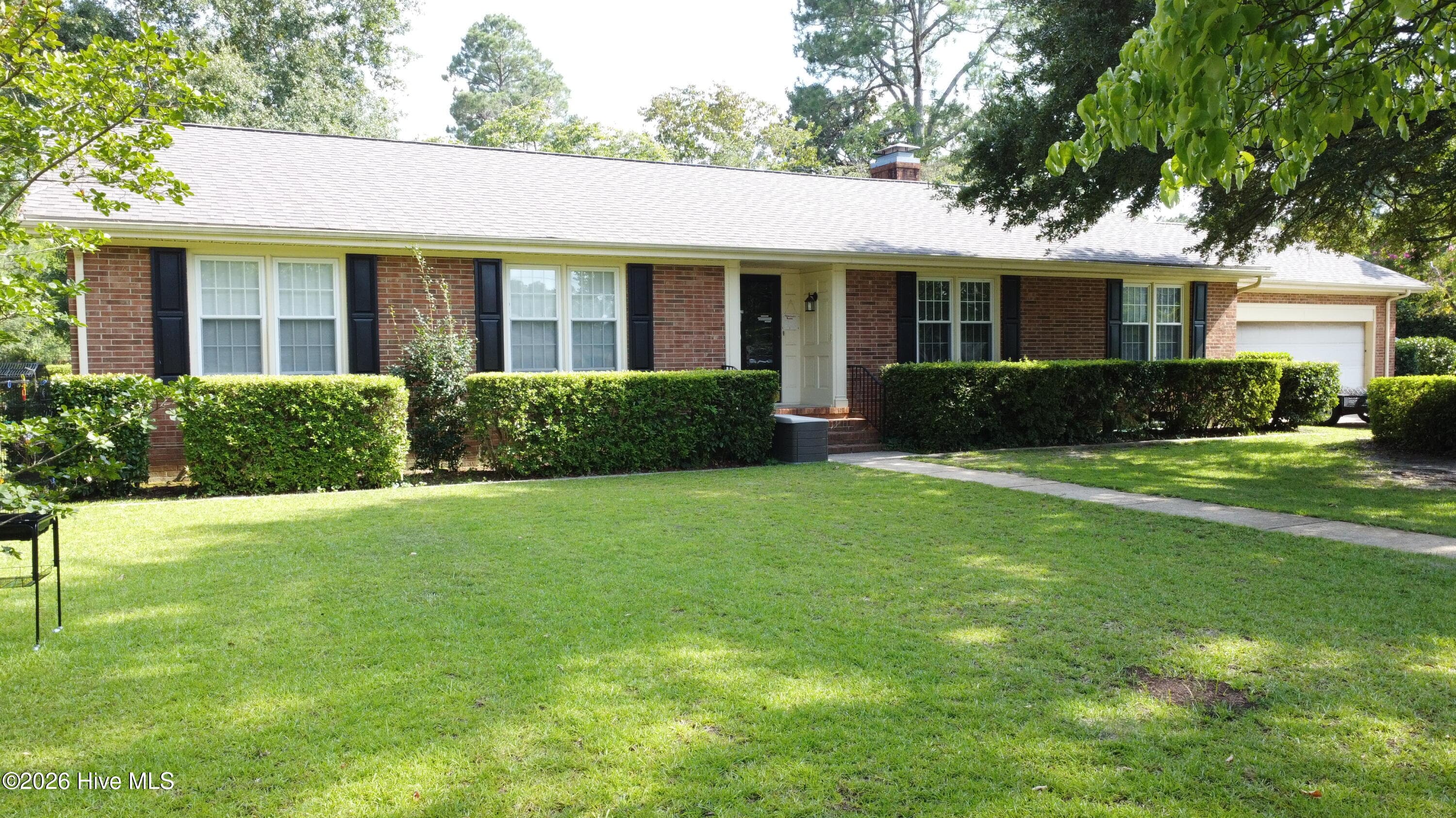 Single Family Residence at 604 N Pinecrest Drive, Goldsboro, NC 27534, photo 2 of 50