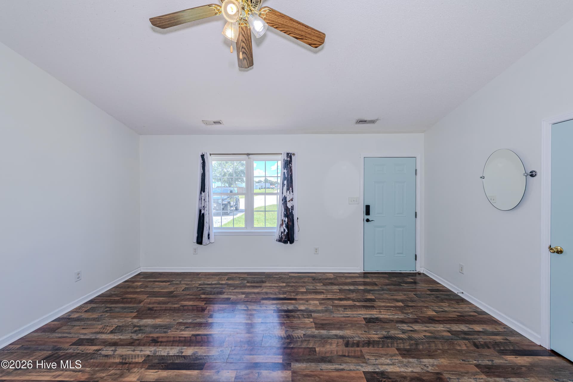 Single Family Residence at 106 Linden Road, Richlands, NC 28574, photo 10 of 124
