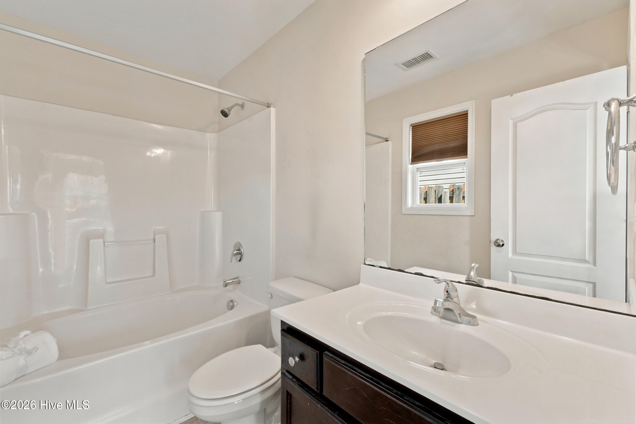 Single Family Residence at 2009 Willow Stone Court, Leland, NC 28451, photo 17 of 37