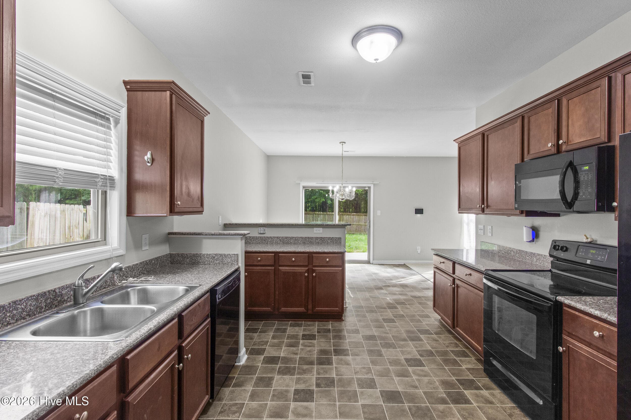 Single Family Residence at 3279 Austin Avenue, New Bern, NC 28562, photo 23 of 78