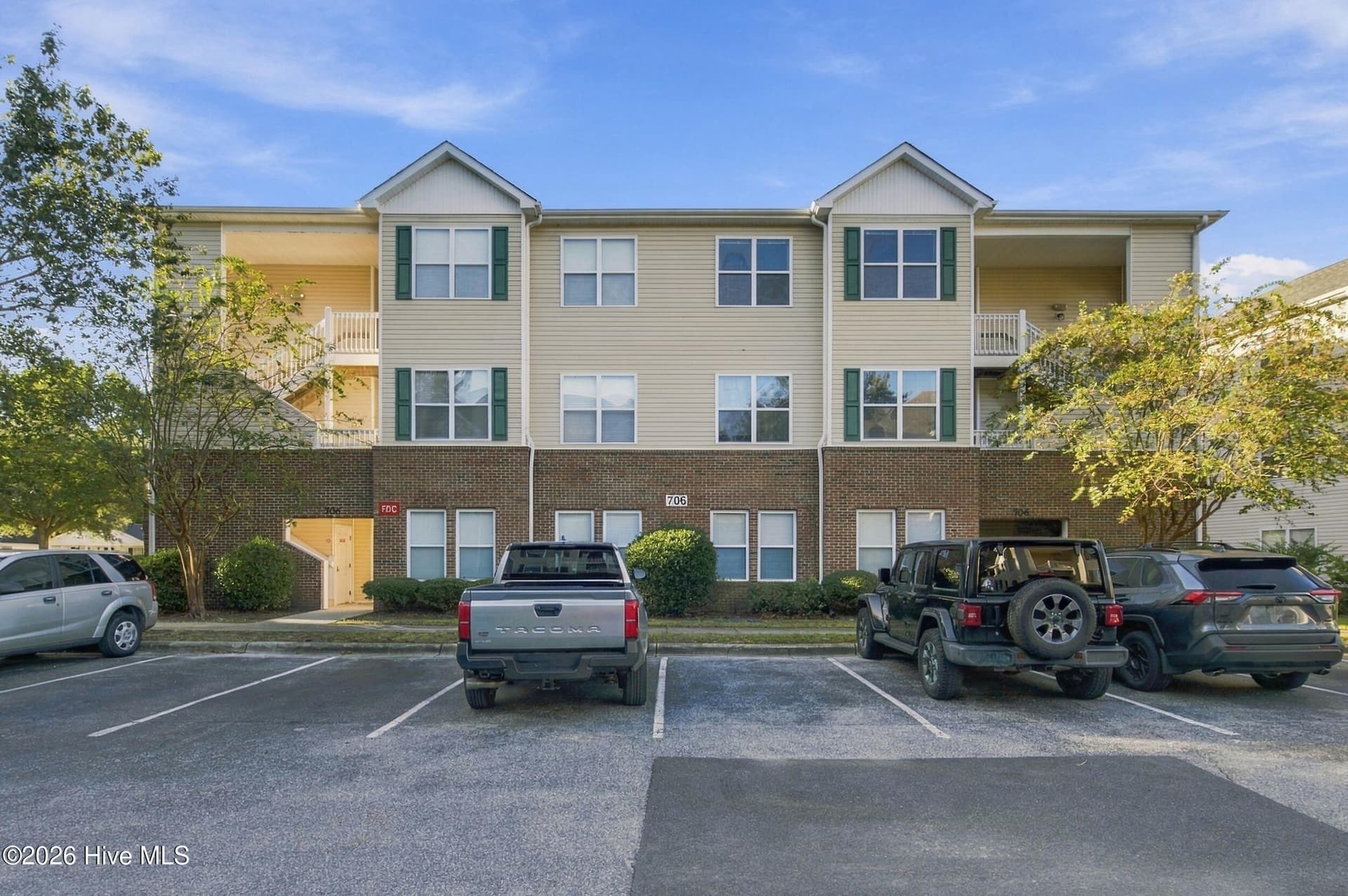706 Indica Court 302, Wilmington, NC 28405
