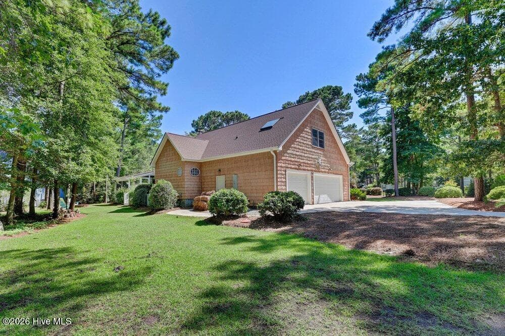 Single Family Residence at 107 S Grist Mill Road, Hampstead, NC 28443, photo 40 of 80