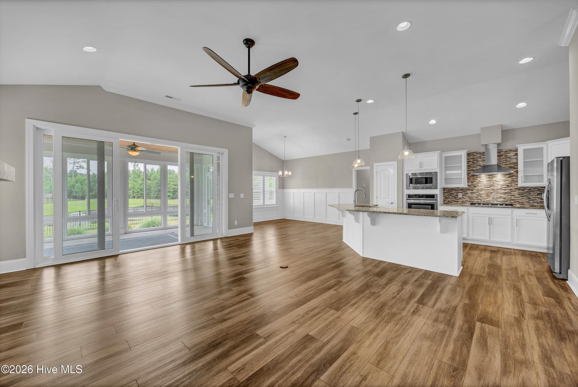 Single Family Residence at 912 Hazel Bill Court, Wilmington, NC 28409, photo 7 of 30