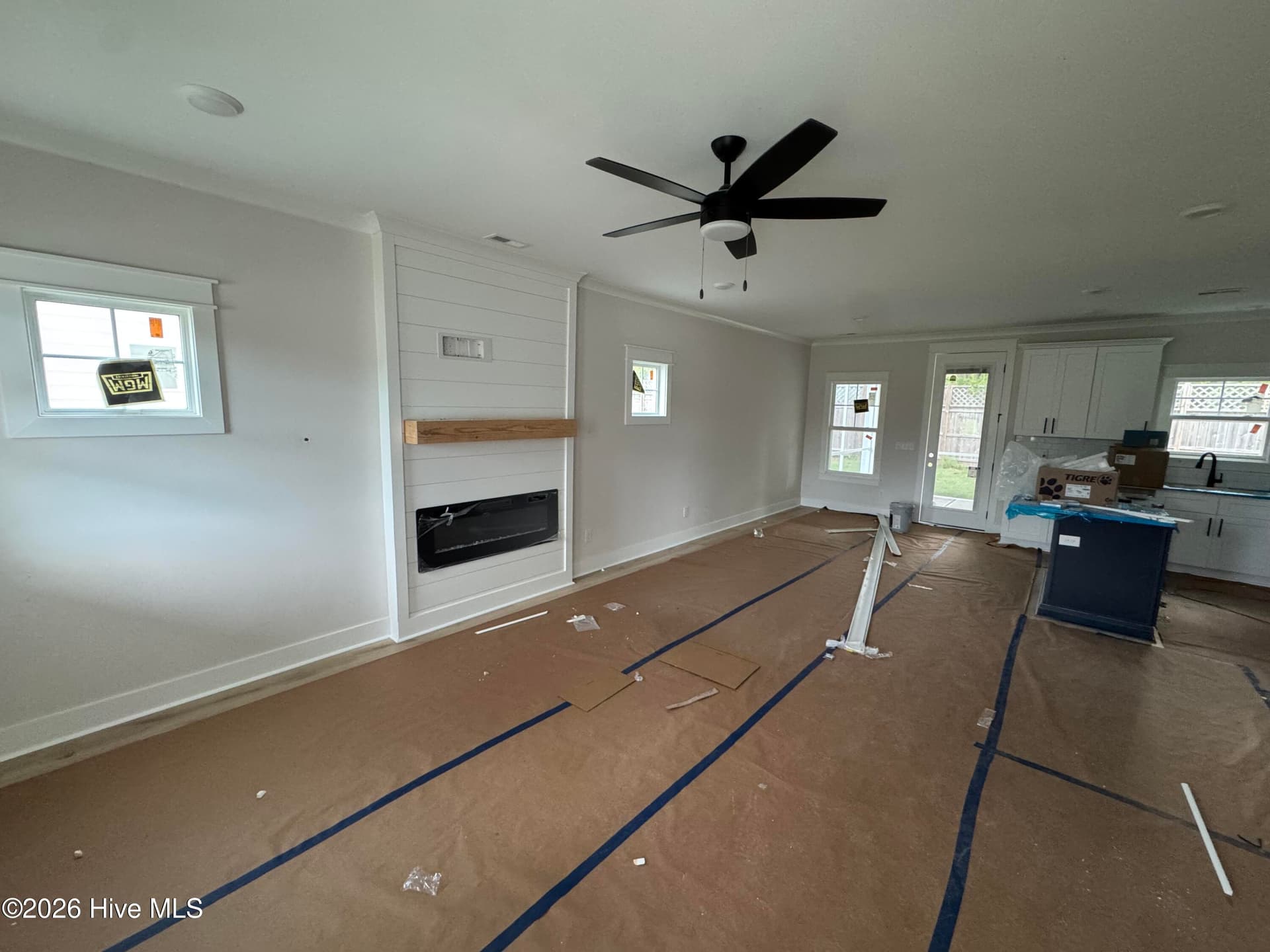 Single Family Residence at 2027 Greenside Manor Drive SW, Ocean Isle Beach, NC 28469, photo 13 of 81