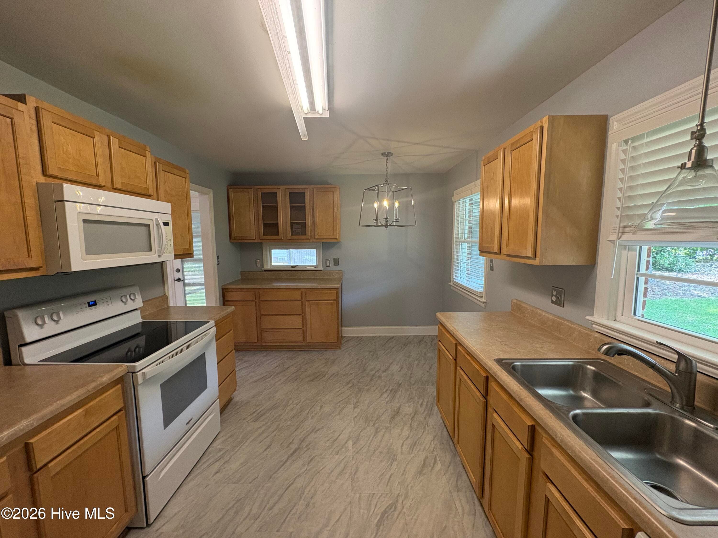 Single Family Residence at 125 Tucker Street, Whiteville, NC 28472, photo 16 of 32