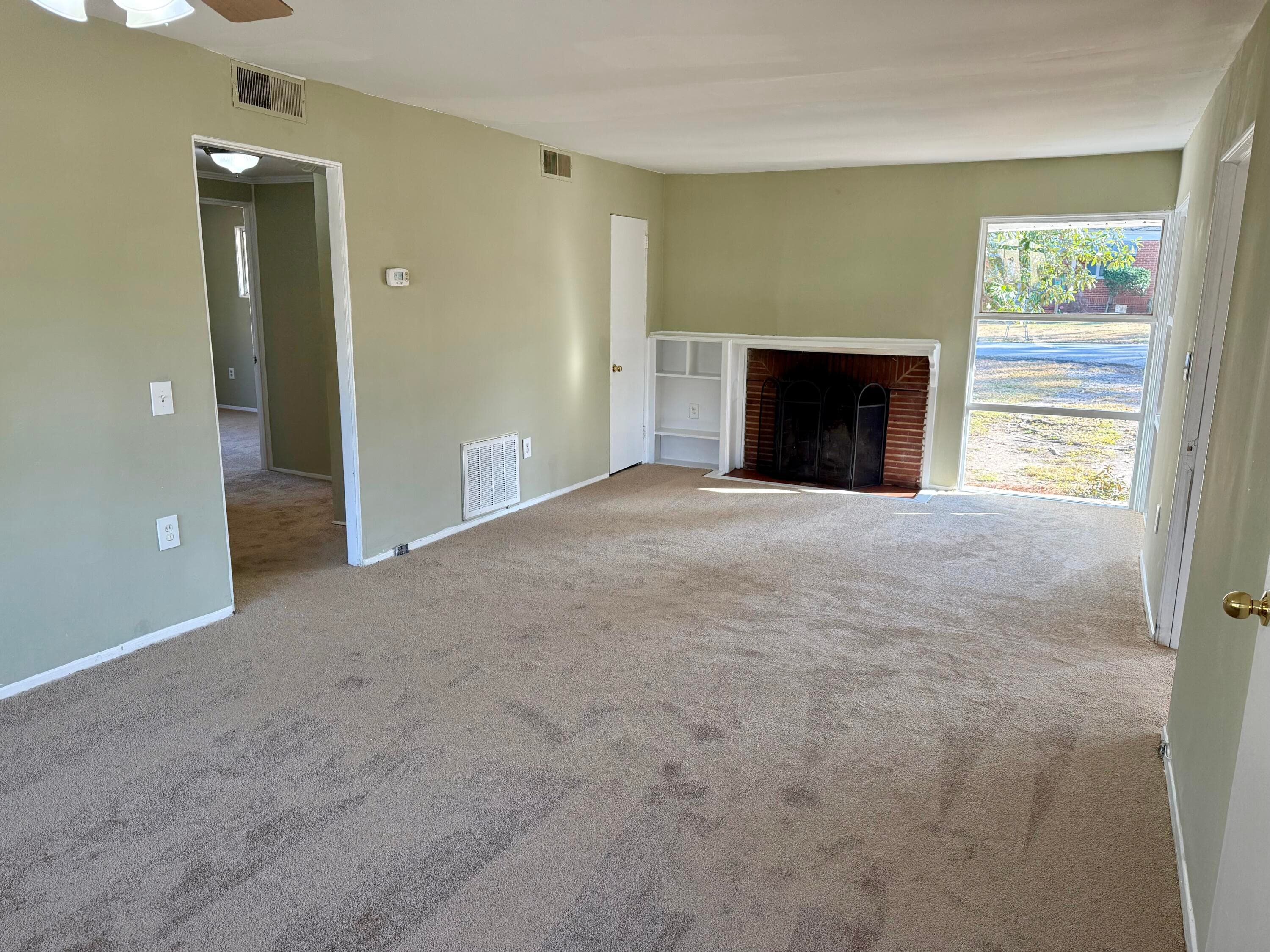 Single Family Residence at 609 Hillcrest Drive, Thomson, GA 30824, photo 2 of 17