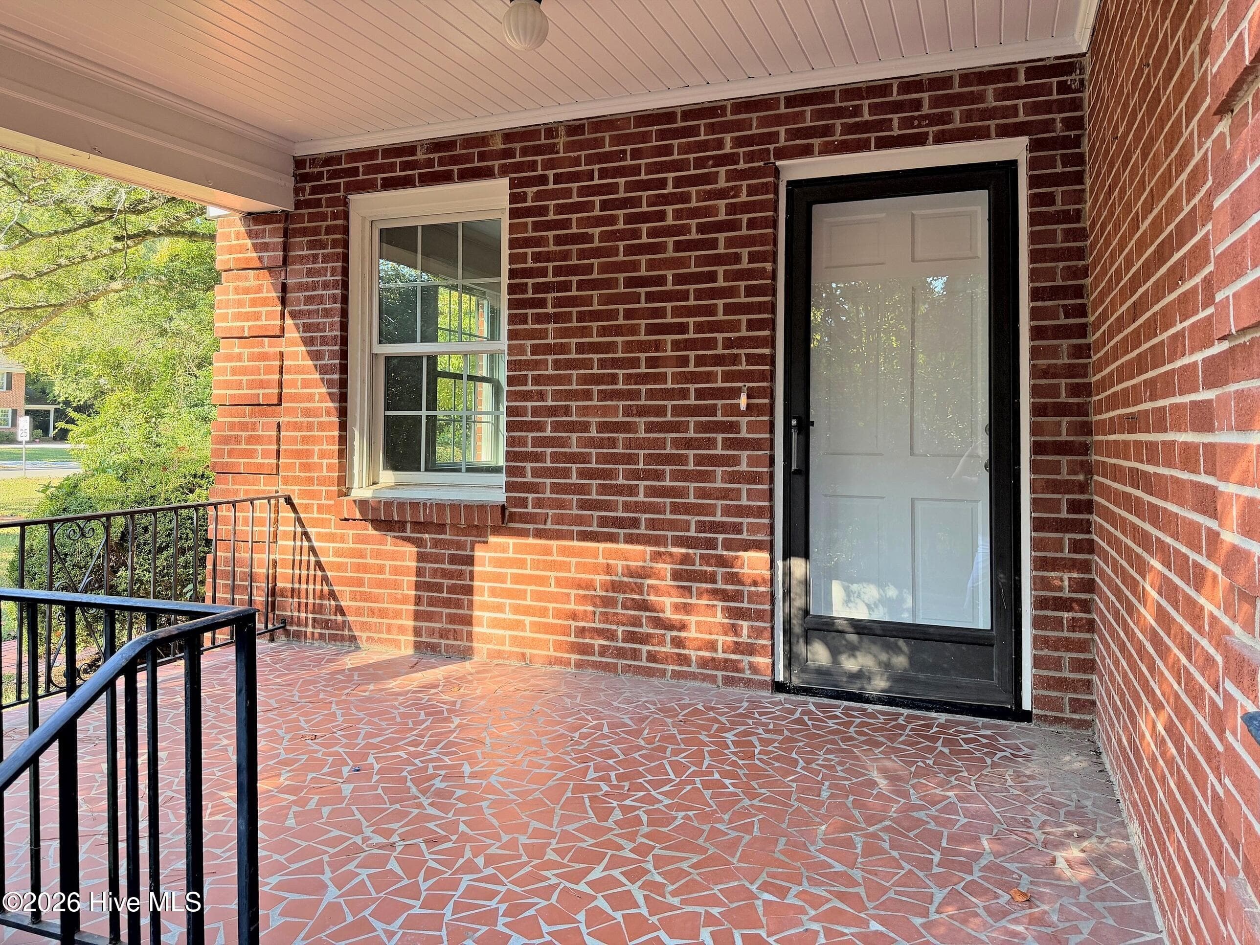 Single Family Residence at 2003 E Mulberry Street, Goldsboro, NC 27530, photo 3 of 34